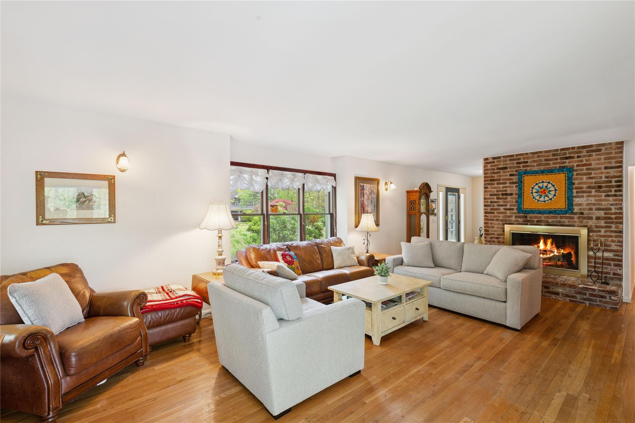 Single Family Carriage  Suffolk County, NY 11949, MLS-862352-11