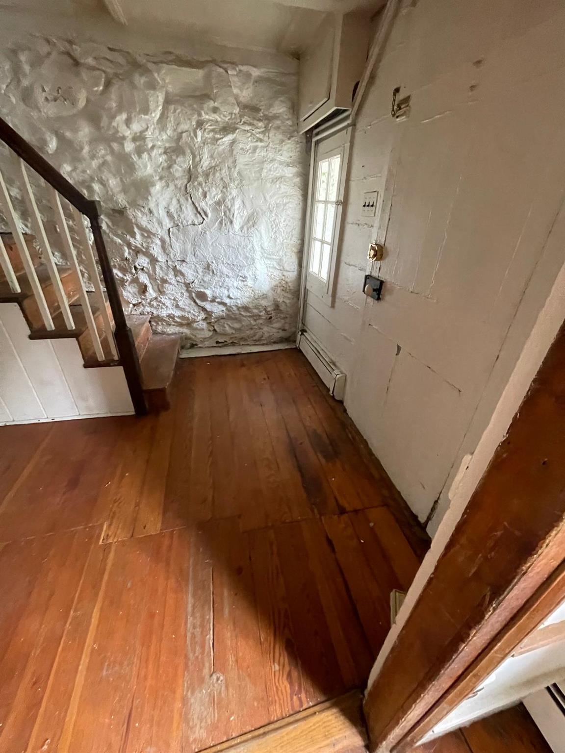 Single Family Main  Nassau County, NY 11576, MLS-862353-24