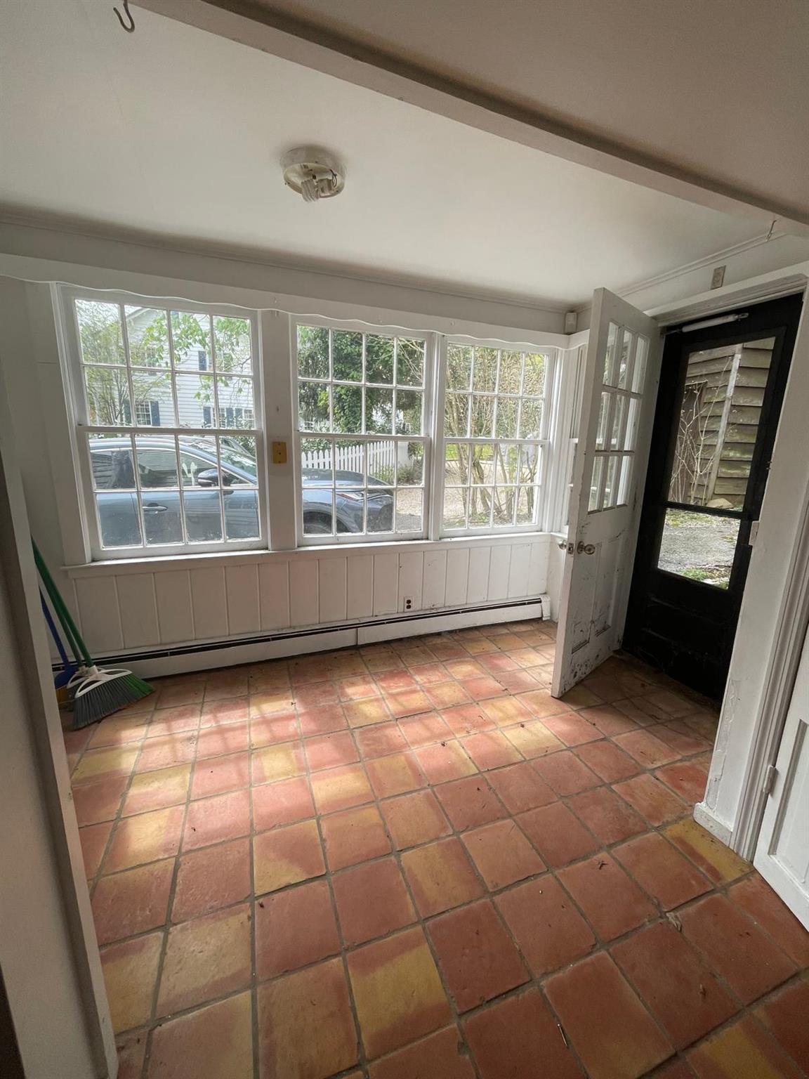 Single Family Main  Nassau County, NY 11576, MLS-862353-25