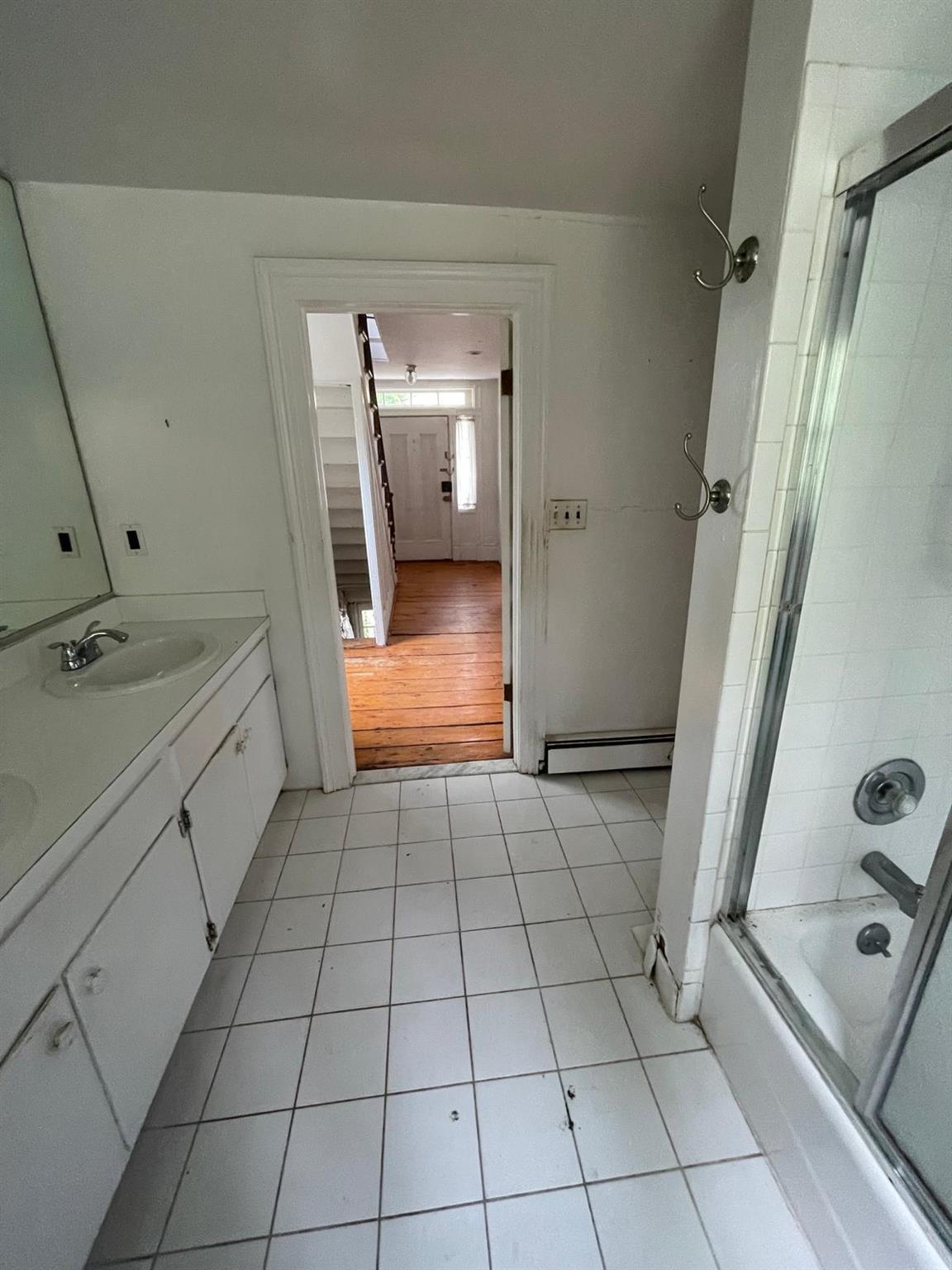 Single Family Main  Nassau County, NY 11576, MLS-862353-26