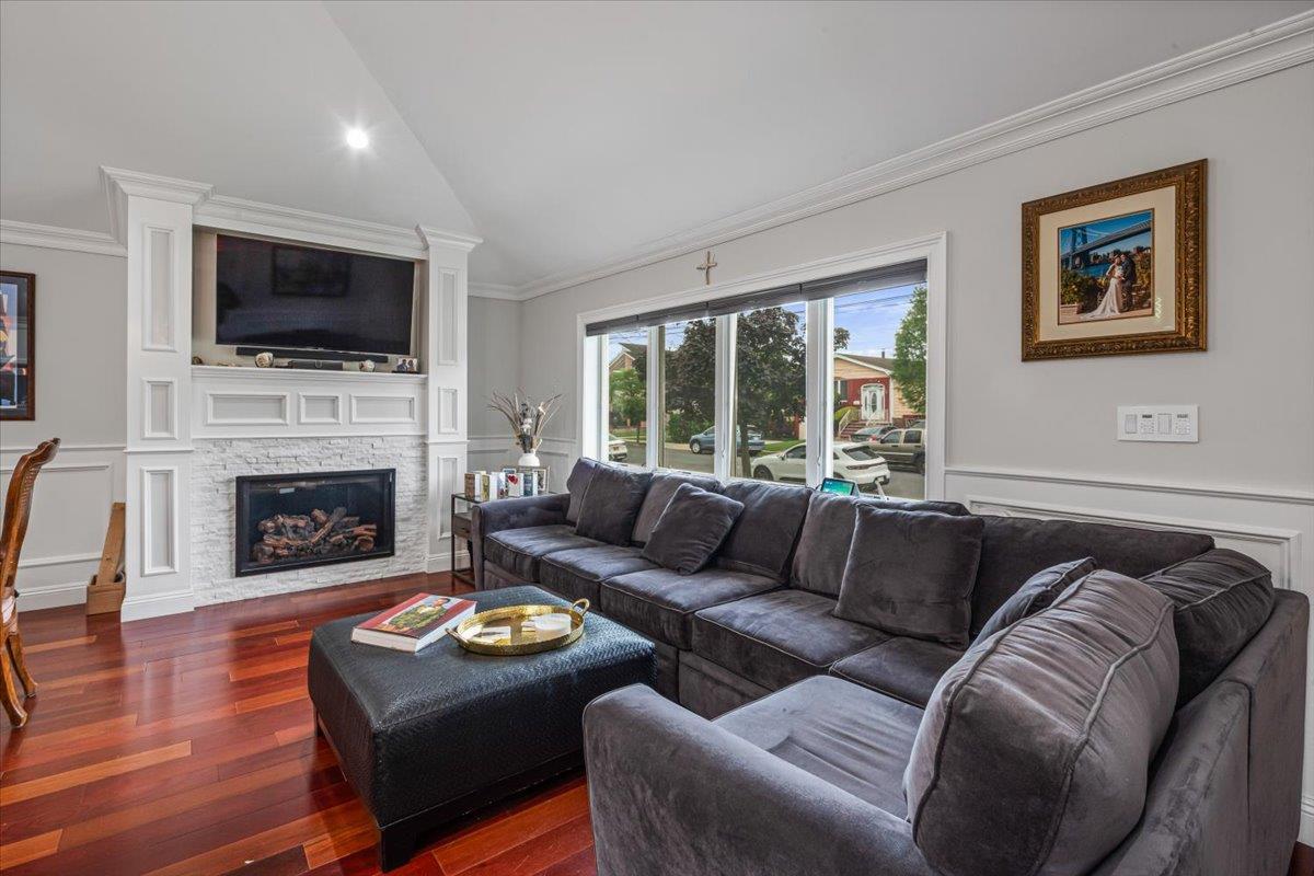 Single Family 80th Street  Queens, NY 11414, MLS-862381-11