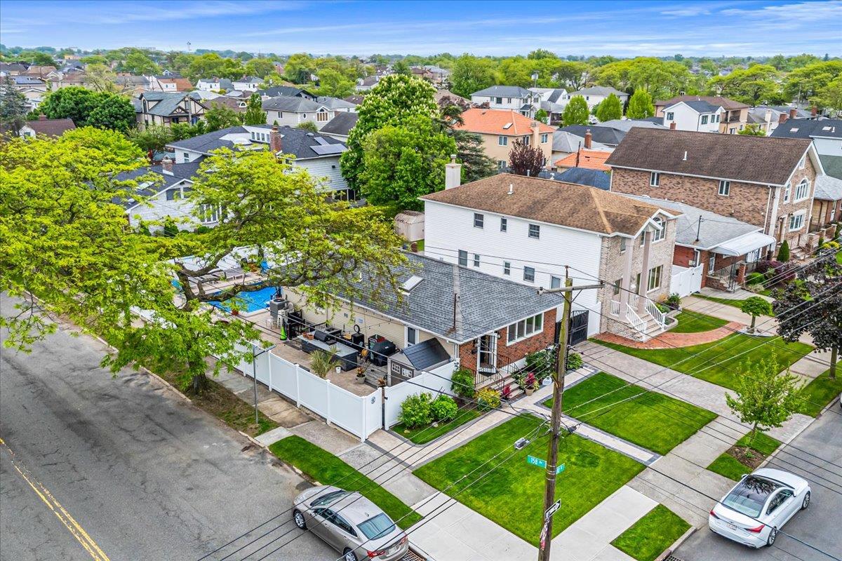 Single Family 80th Street  Queens, NY 11414, MLS-862381-2