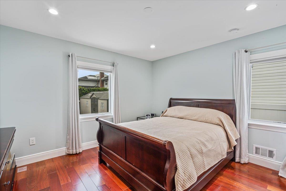 Single Family 80th Street  Queens, NY 11414, MLS-862381-7