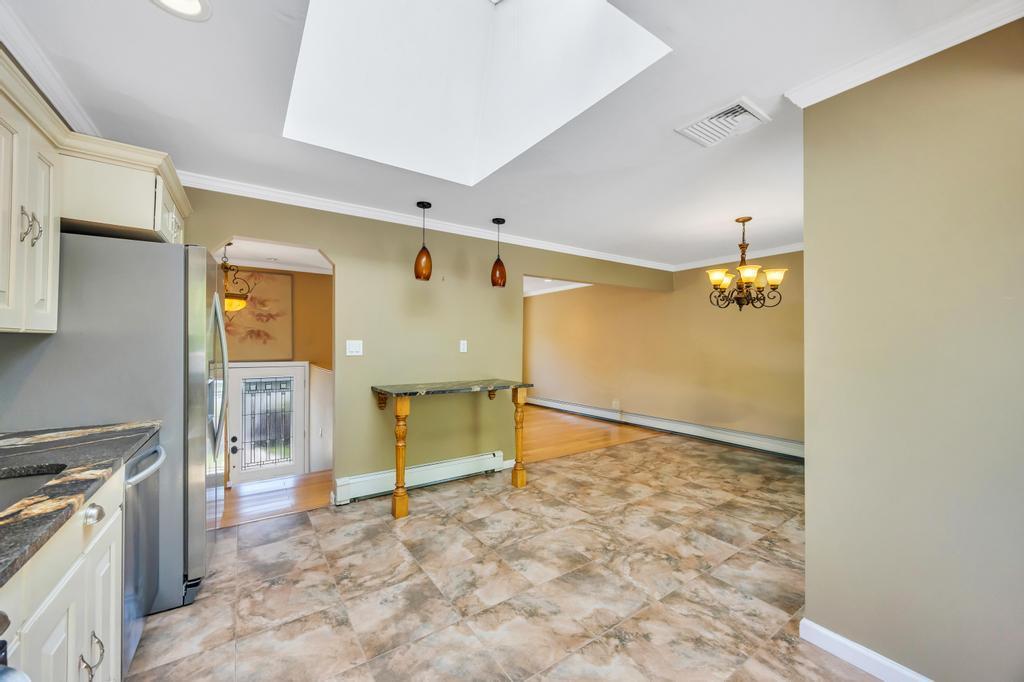 Single Family Terrace View  Nassau County, NY 11735, MLS-862386-10