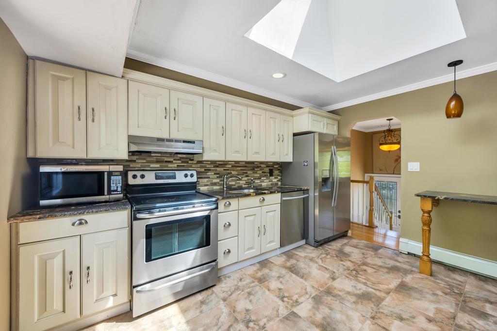 Single Family Terrace View  Nassau County, NY 11735, MLS-862386-9