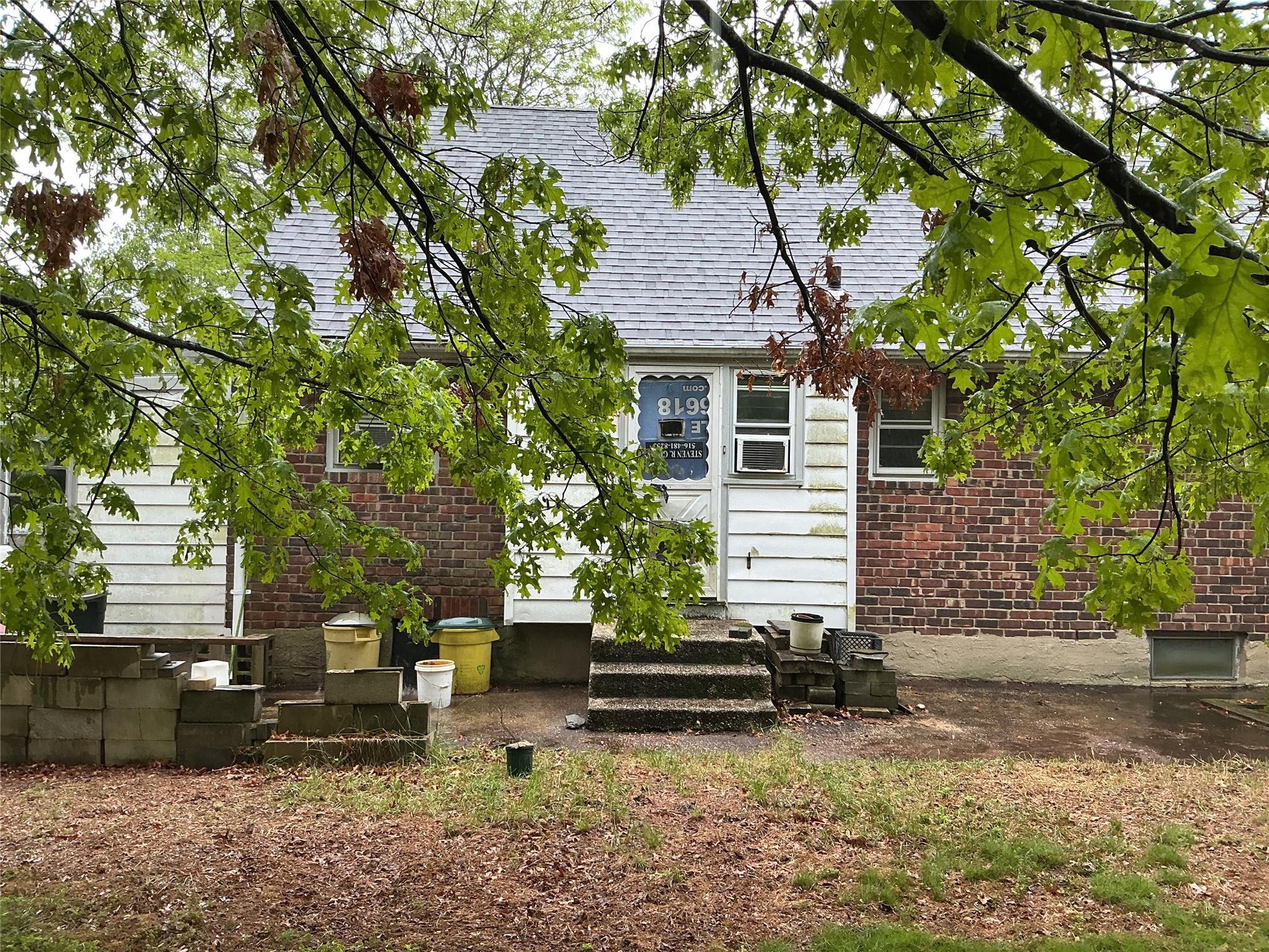 Single Family Chestnut  Nassau County, NY 11758, MLS-862397-12