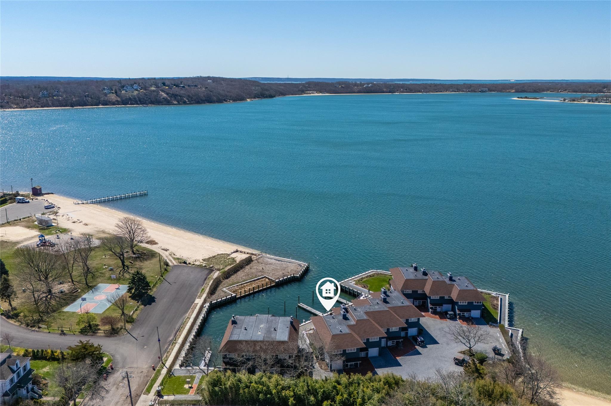 Condo 6th  Suffolk County, NY 11944, MLS-862399-35