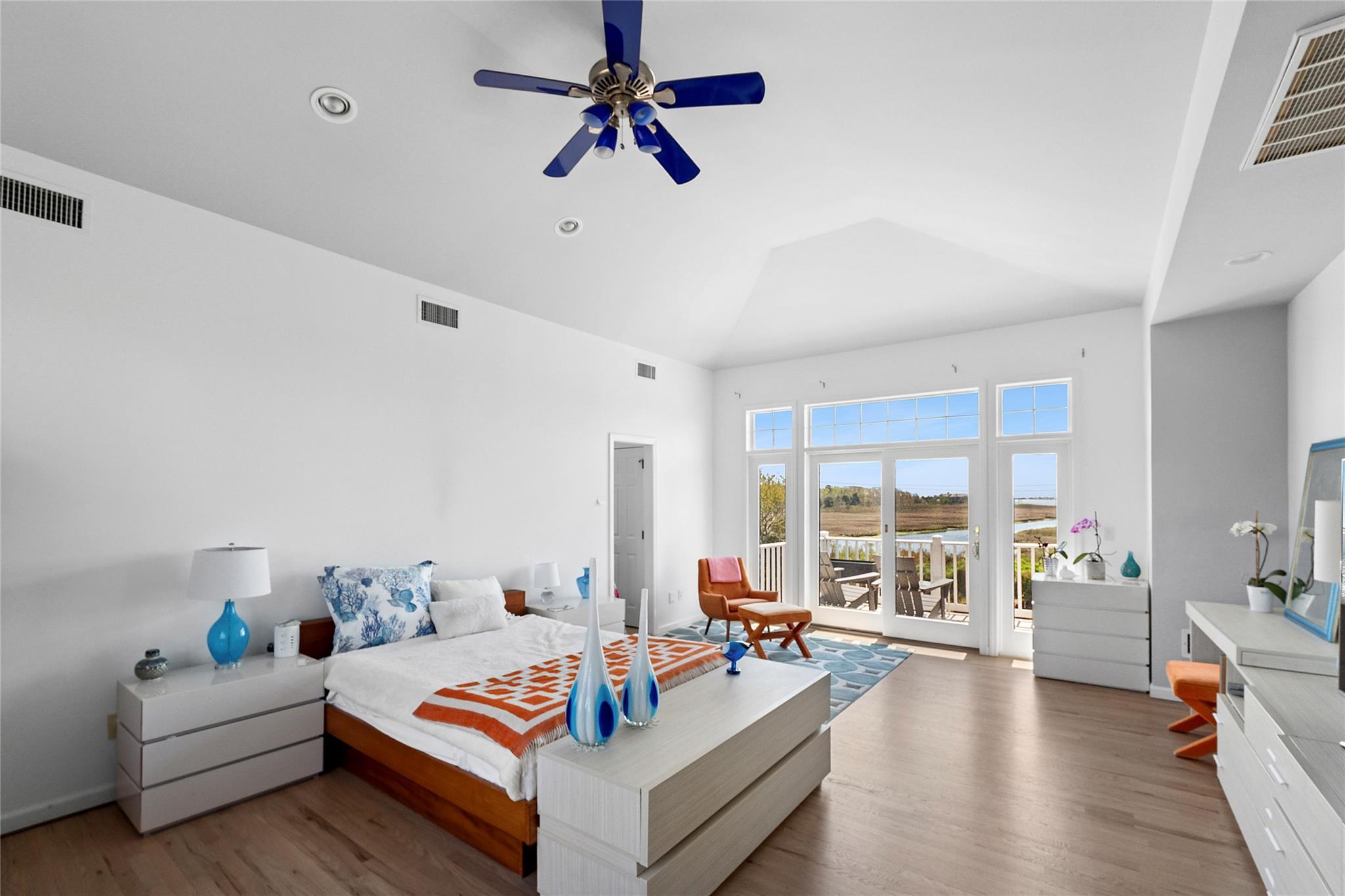 Single Family South Country Suffolk County, NY 11977, MLS-862402-11