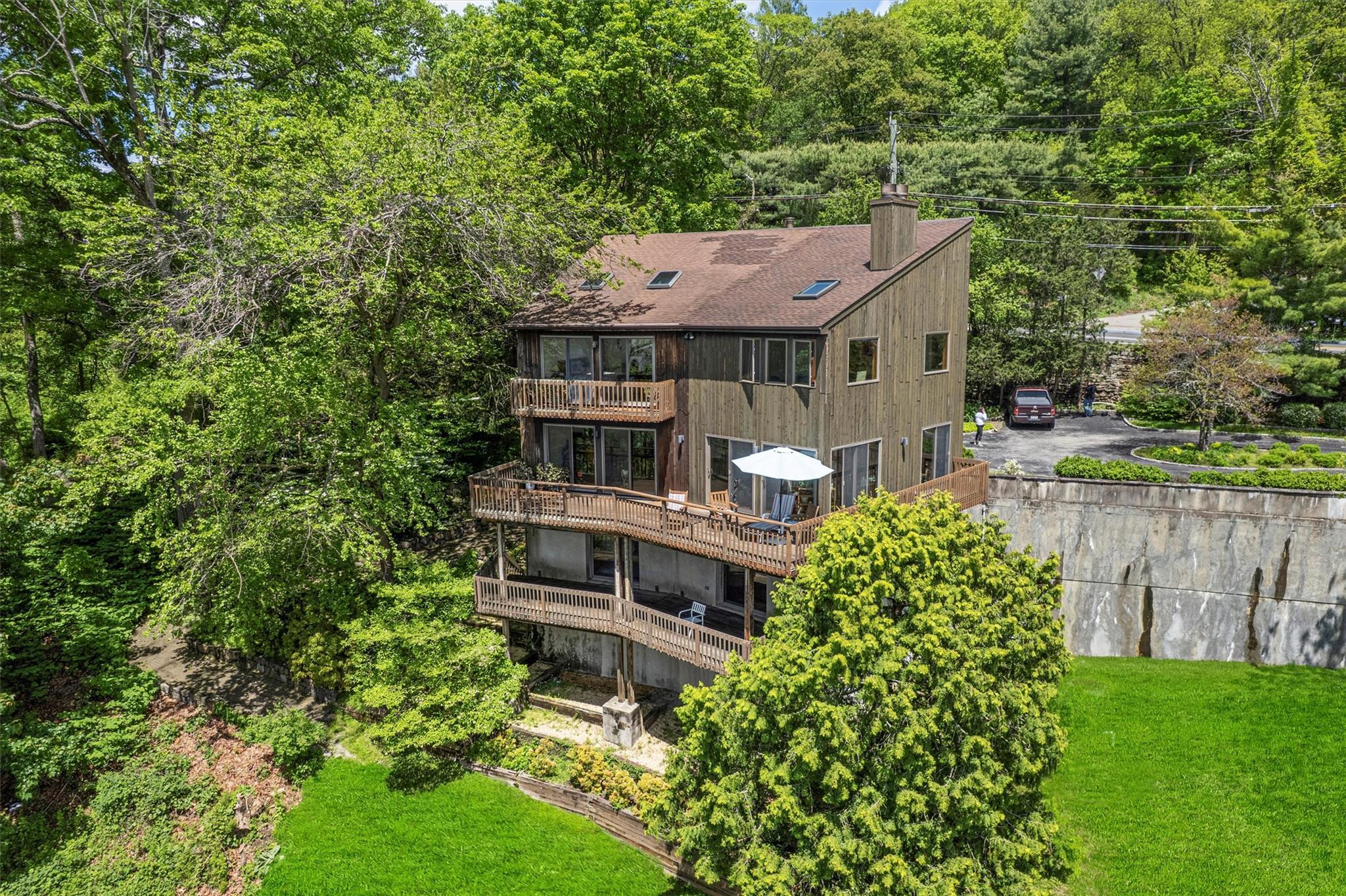 Single Family Albany Post  Westchester County, NY 10520, MLS-862422-40