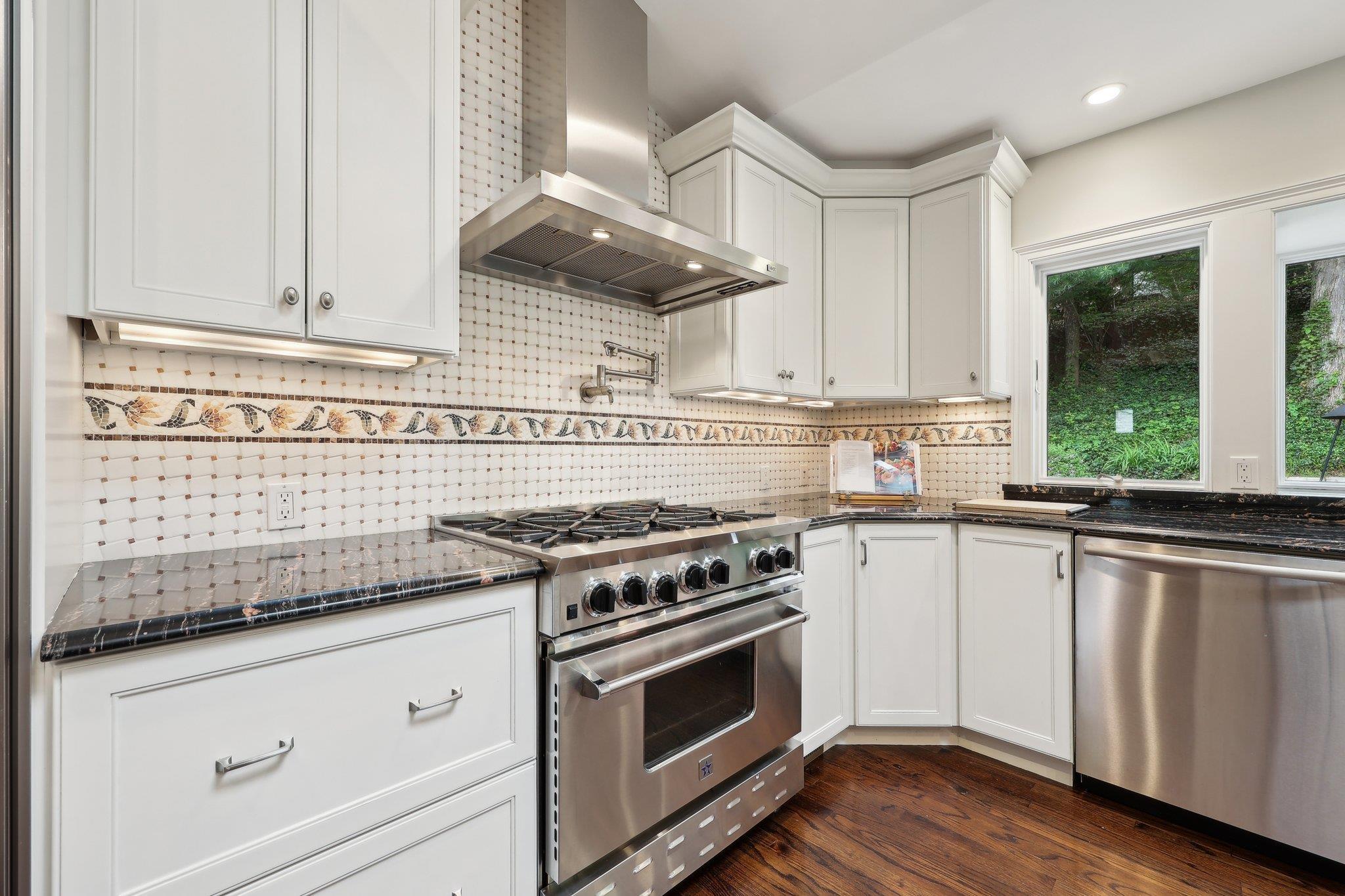 Single Family Rolling  Westchester County, NY 10804, MLS-862432-11
