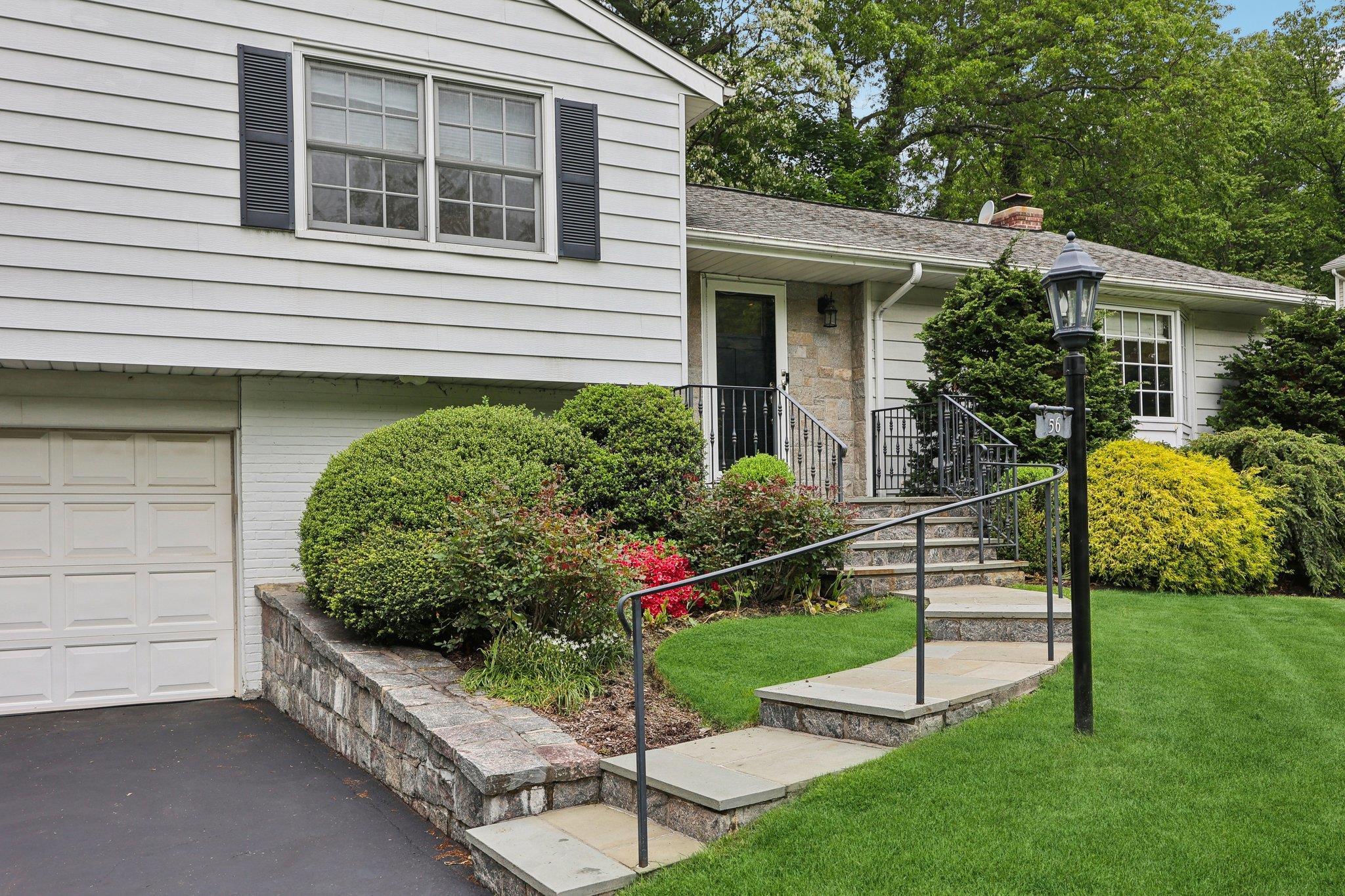 Single Family Rolling  Westchester County, NY 10804, MLS-862432-2