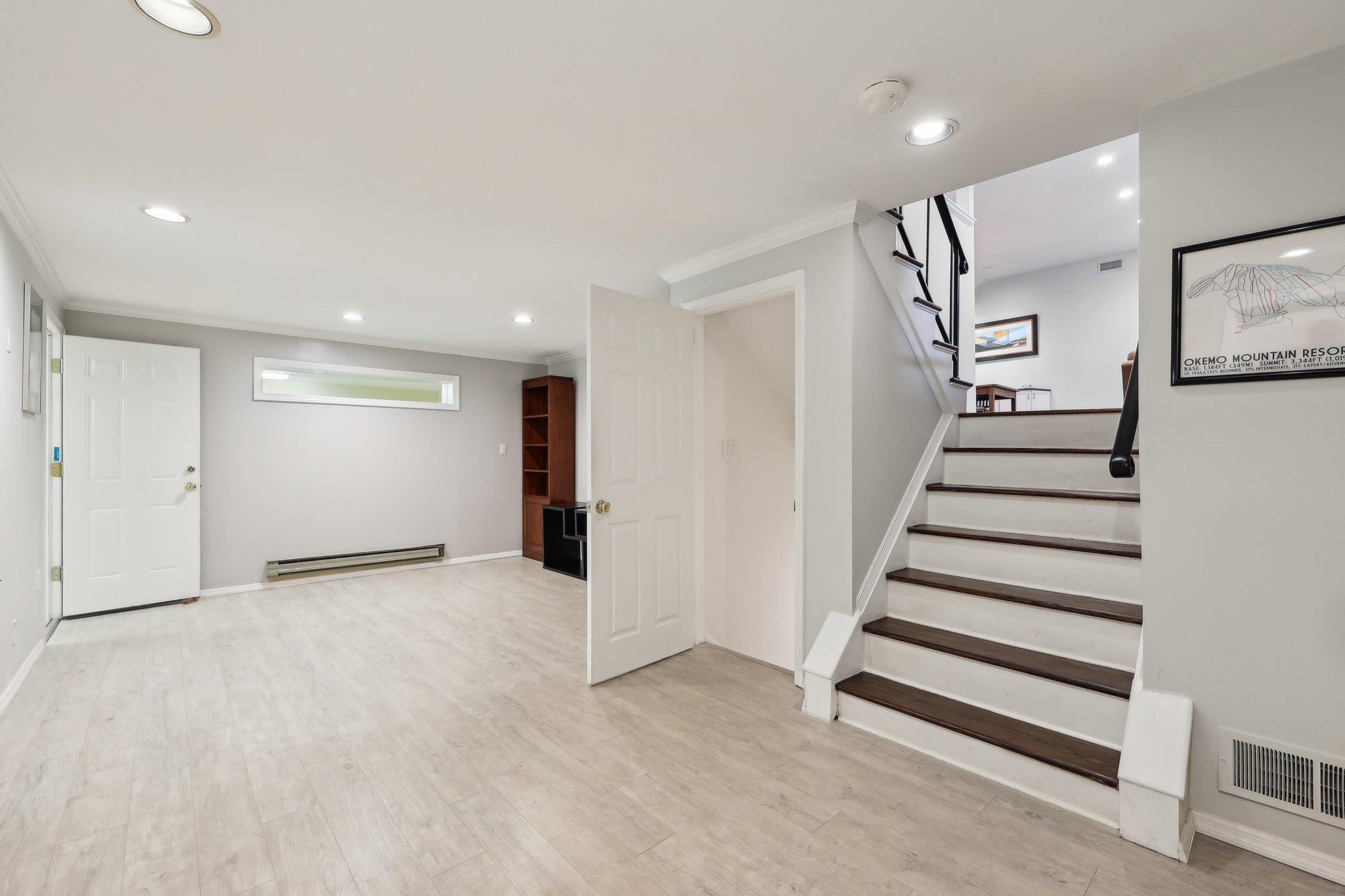 Single Family Rolling  Westchester County, NY 10804, MLS-862432-29