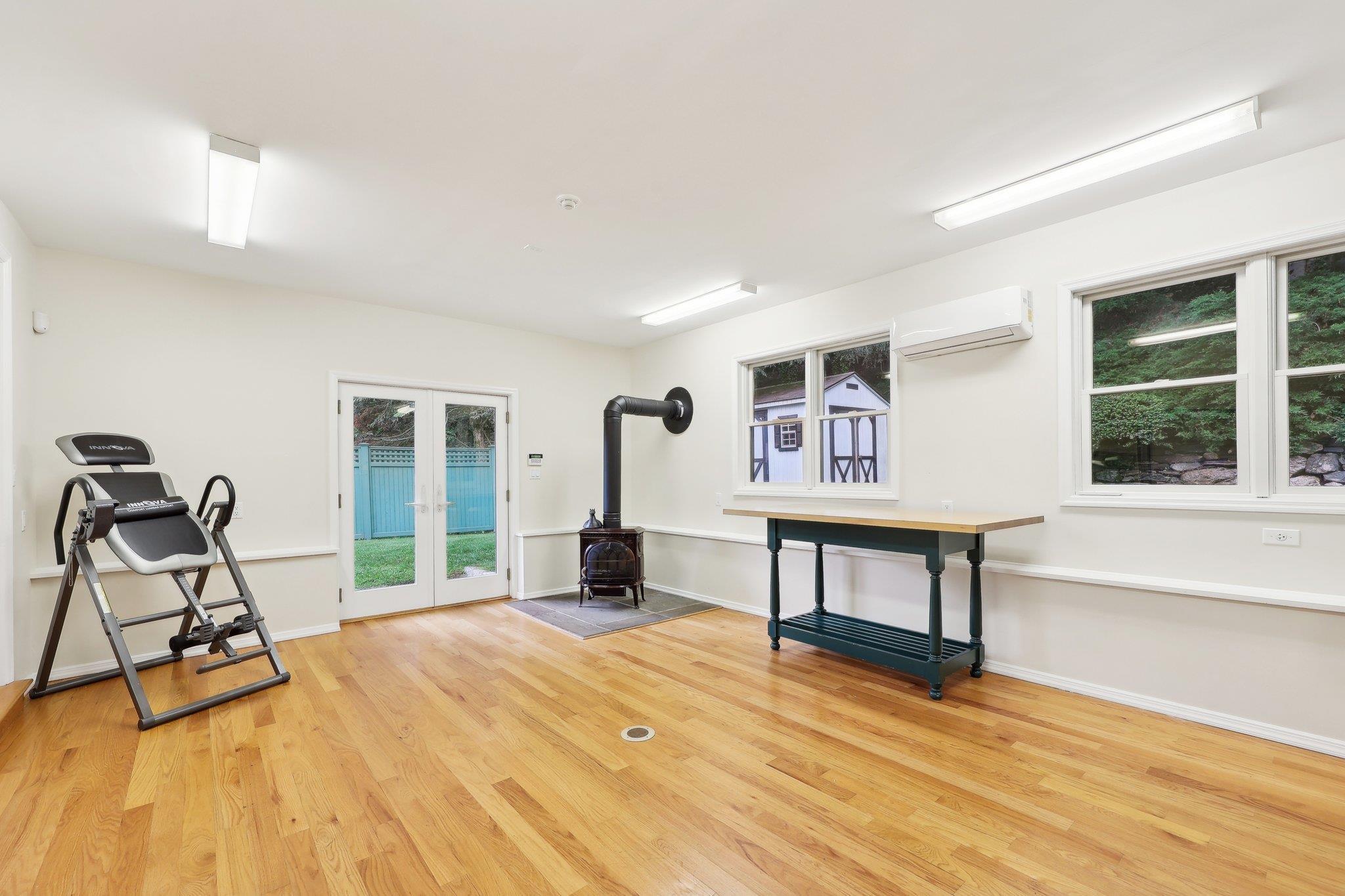 Single Family Rolling  Westchester County, NY 10804, MLS-862432-33