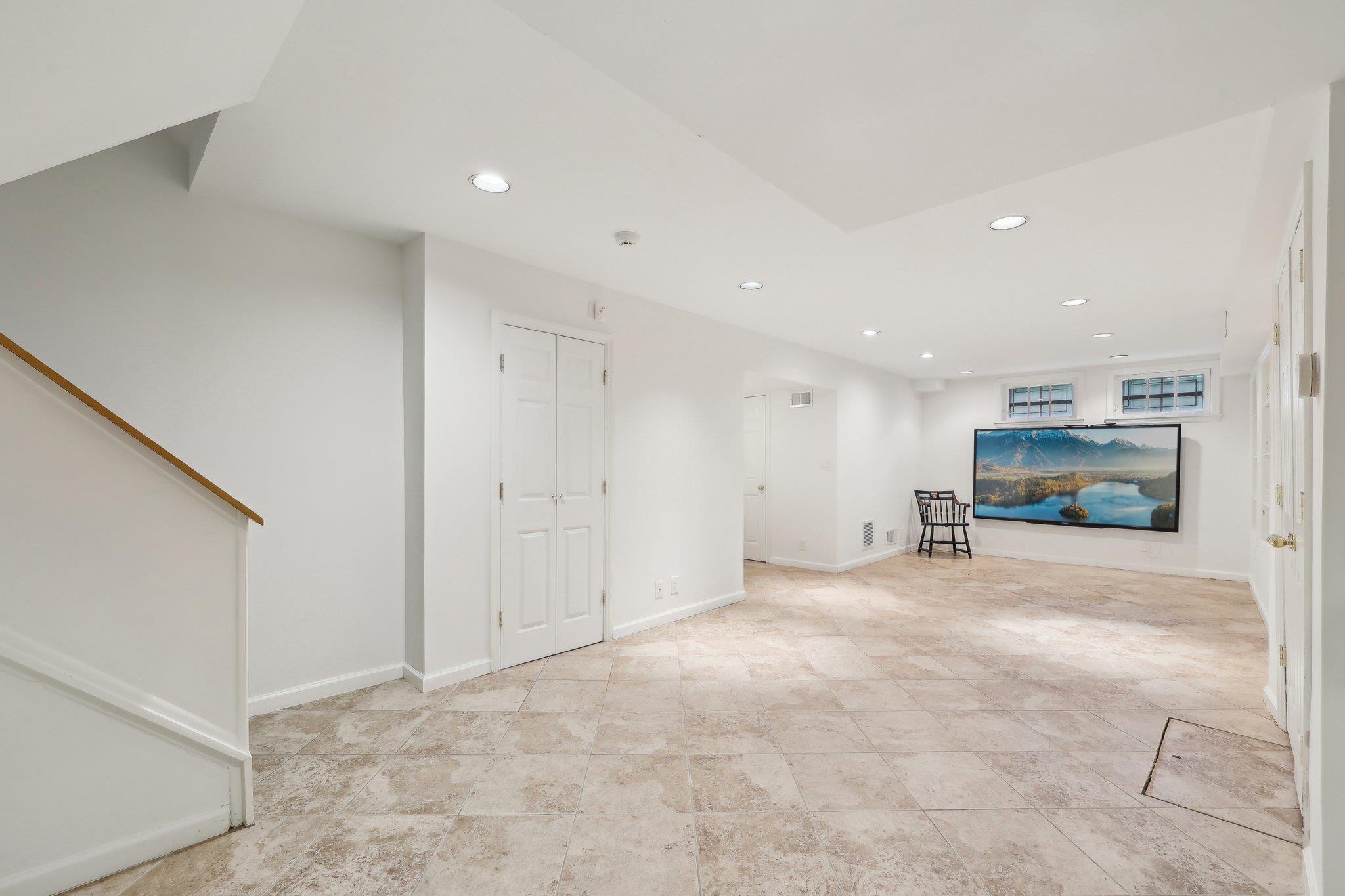 Single Family Rolling  Westchester County, NY 10804, MLS-862432-34
