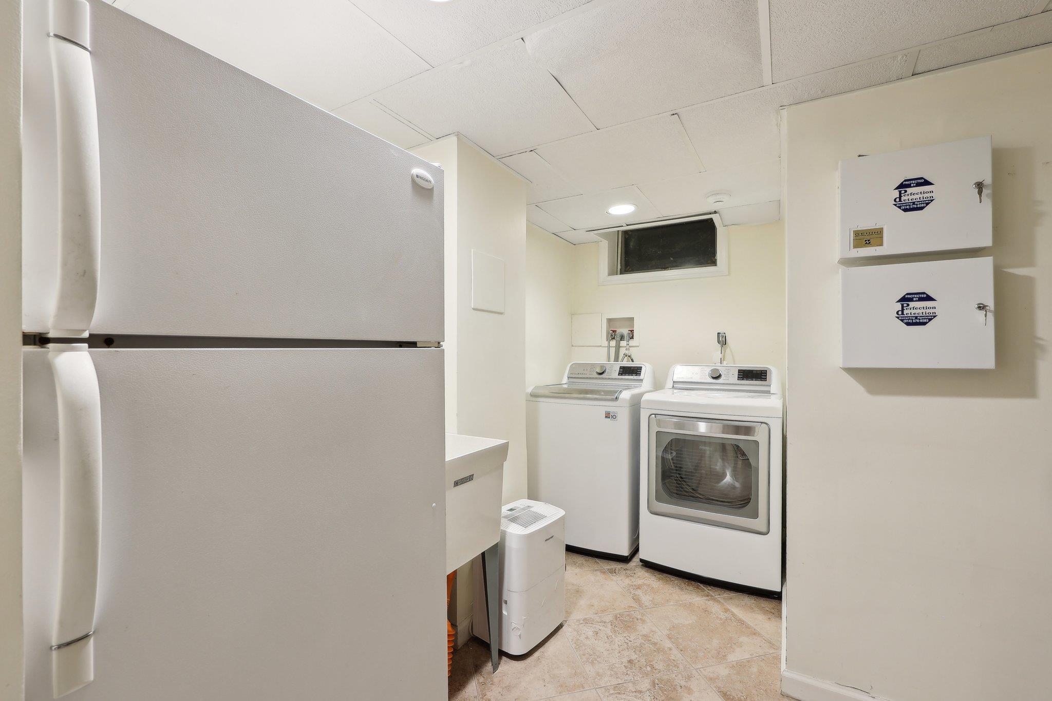 Single Family Rolling  Westchester County, NY 10804, MLS-862432-38