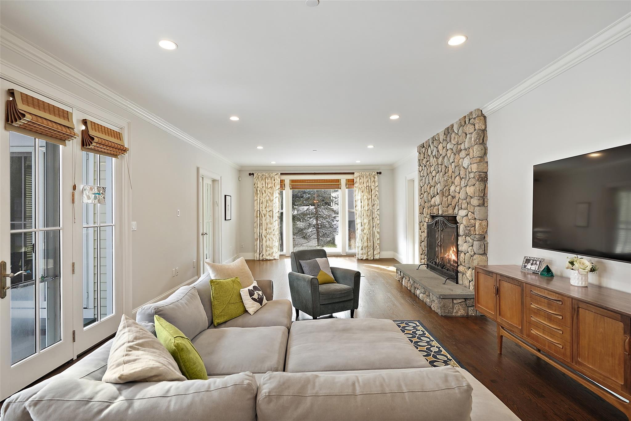 Single Family Emerald Woods  Westchester County, NY 10591, MLS-862443-10