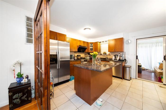 Single Family 66th  Queens, NY 11362, MLS-862451-6