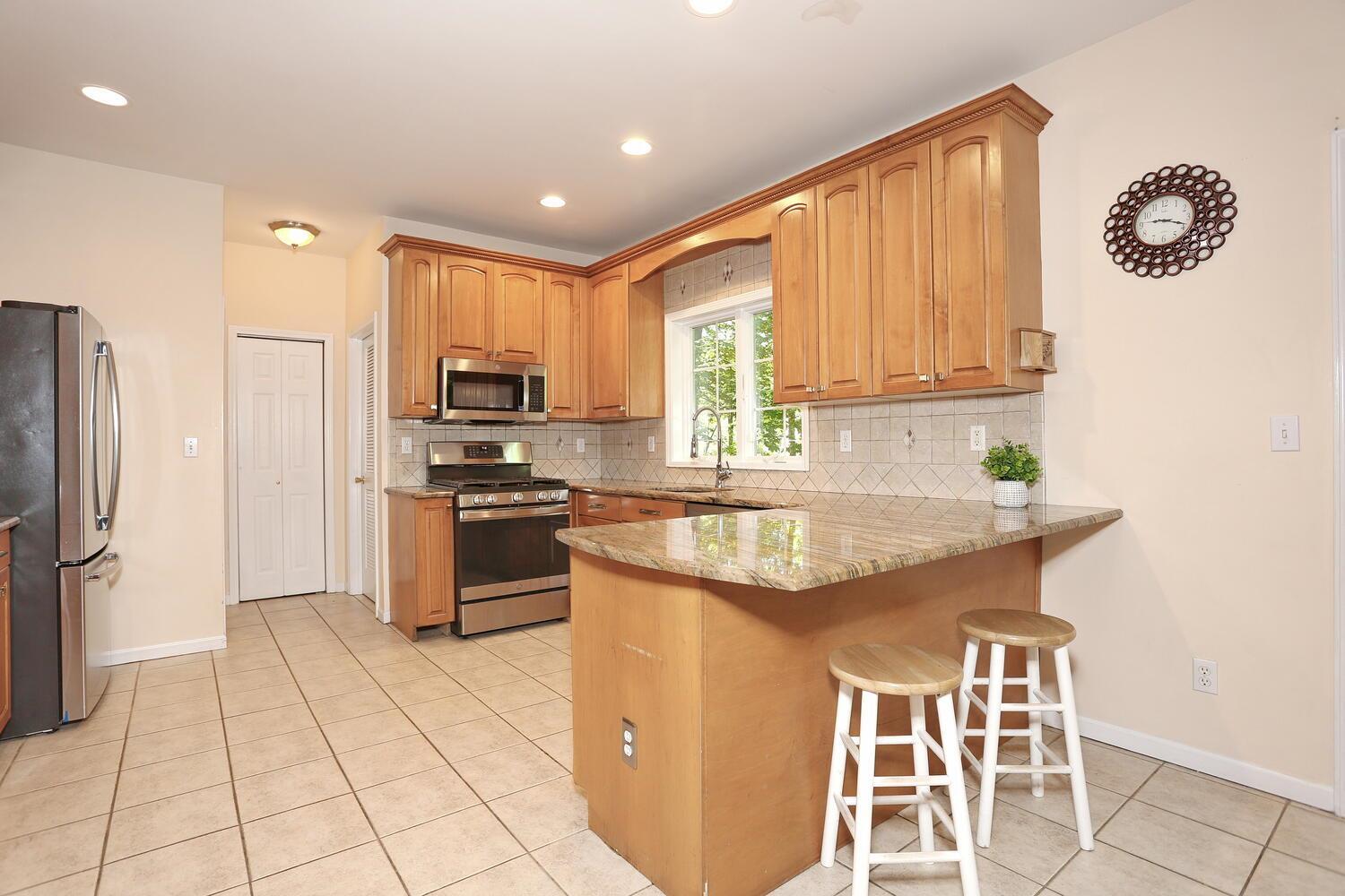 Single Family Airmont  Rockland County, NY 10901, MLS-862461-10