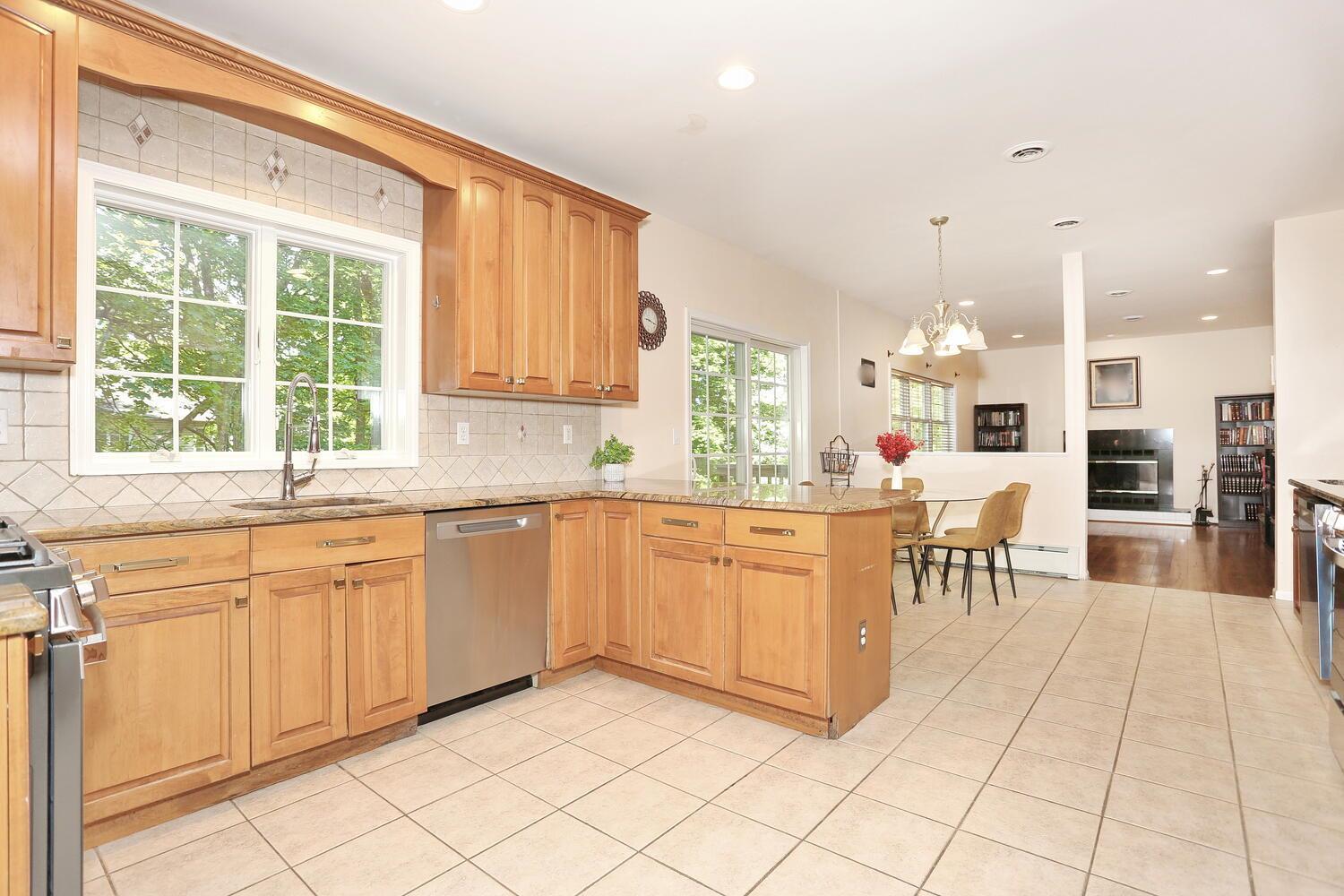 Single Family Airmont  Rockland County, NY 10901, MLS-862461-11