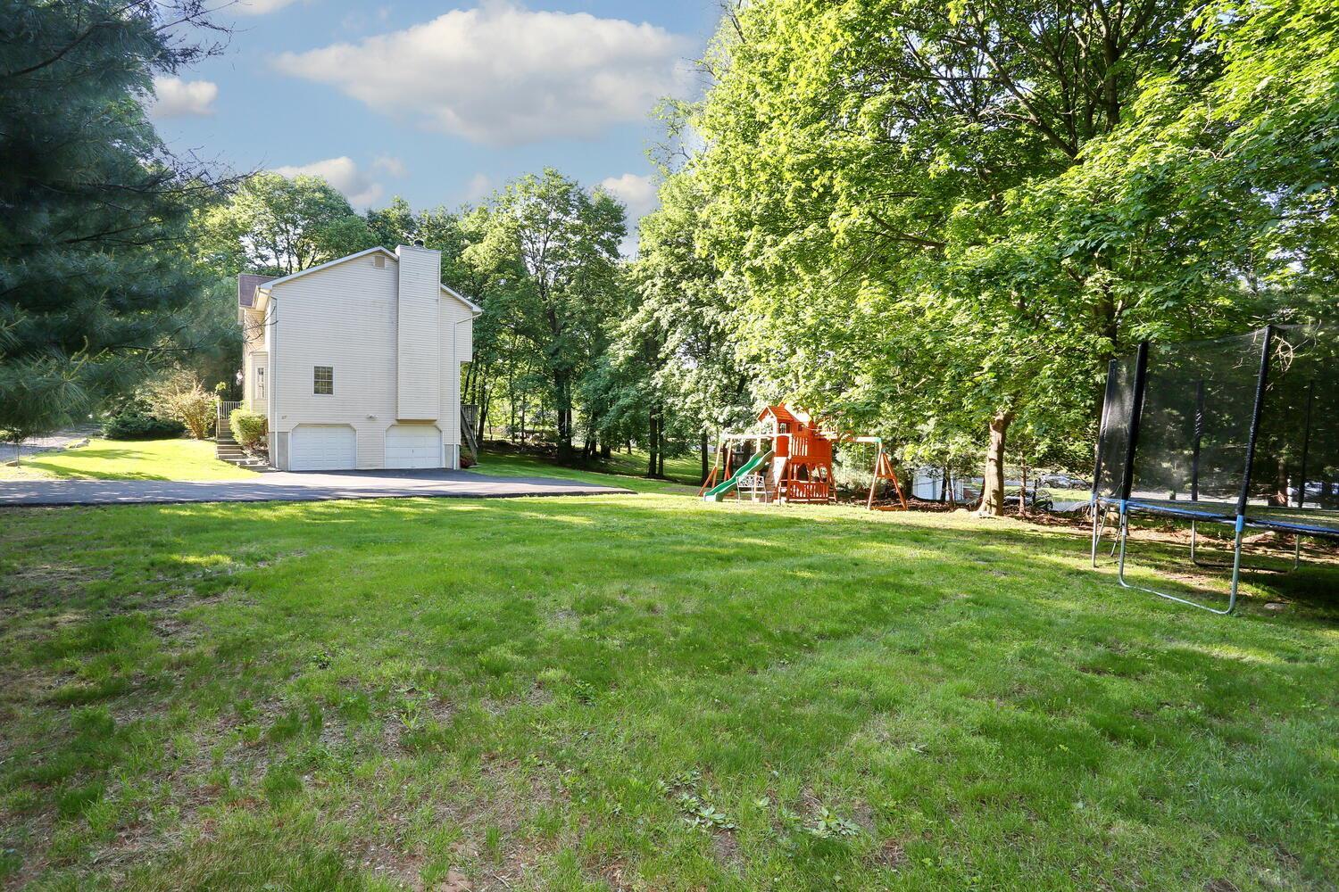 Single Family Airmont  Rockland County, NY 10901, MLS-862461-36
