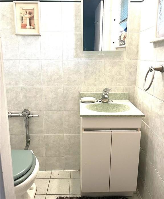 Coop Homecrest Ave  Brooklyn, NY 11235, MLS-862486-10