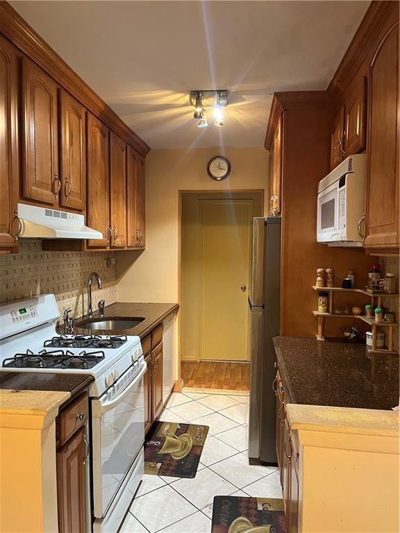 Coop Homecrest Ave  Brooklyn, NY 11235, MLS-862486-5