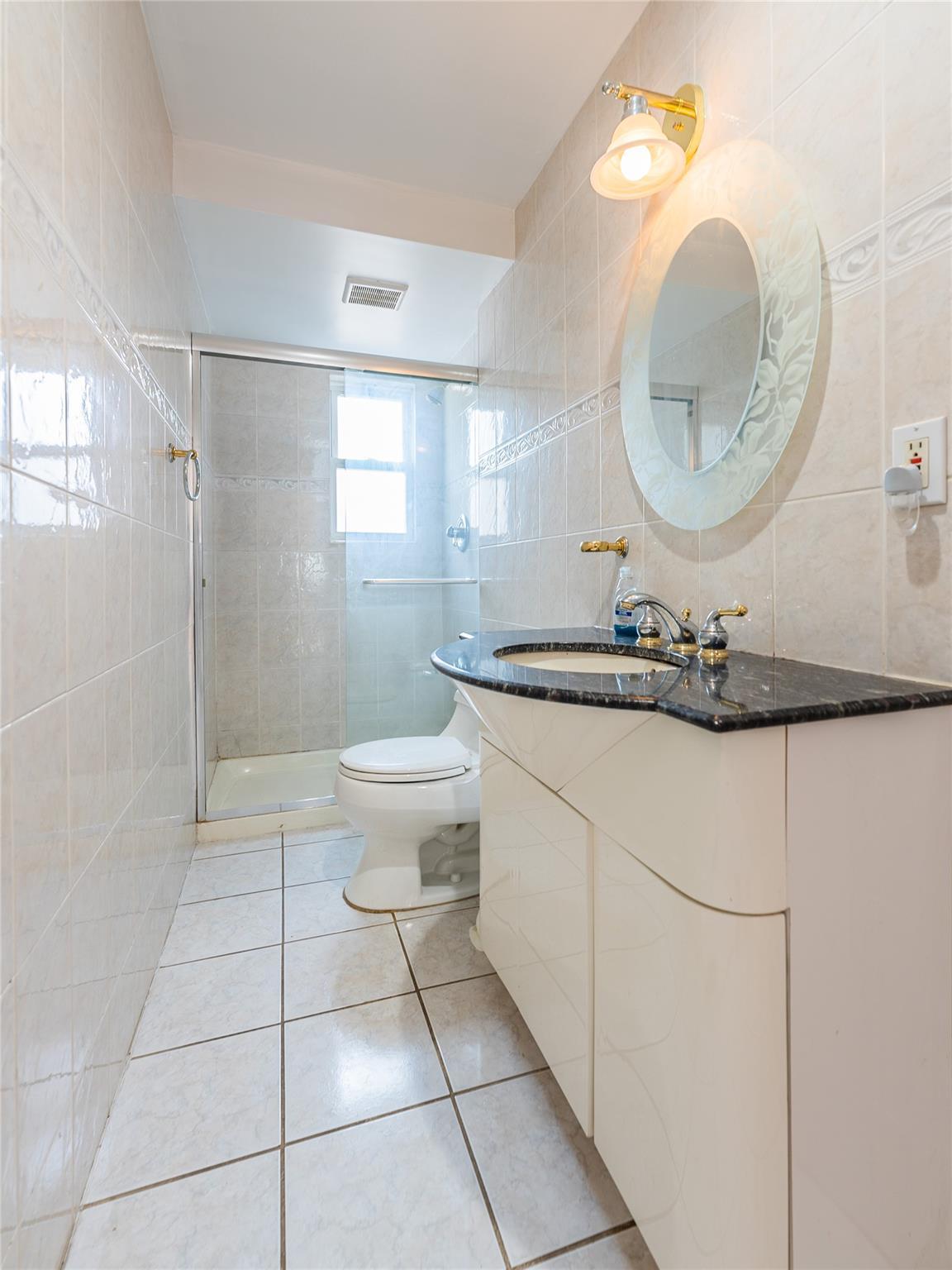 Single Family 247th St  Queens, NY 11363, MLS-862509-10