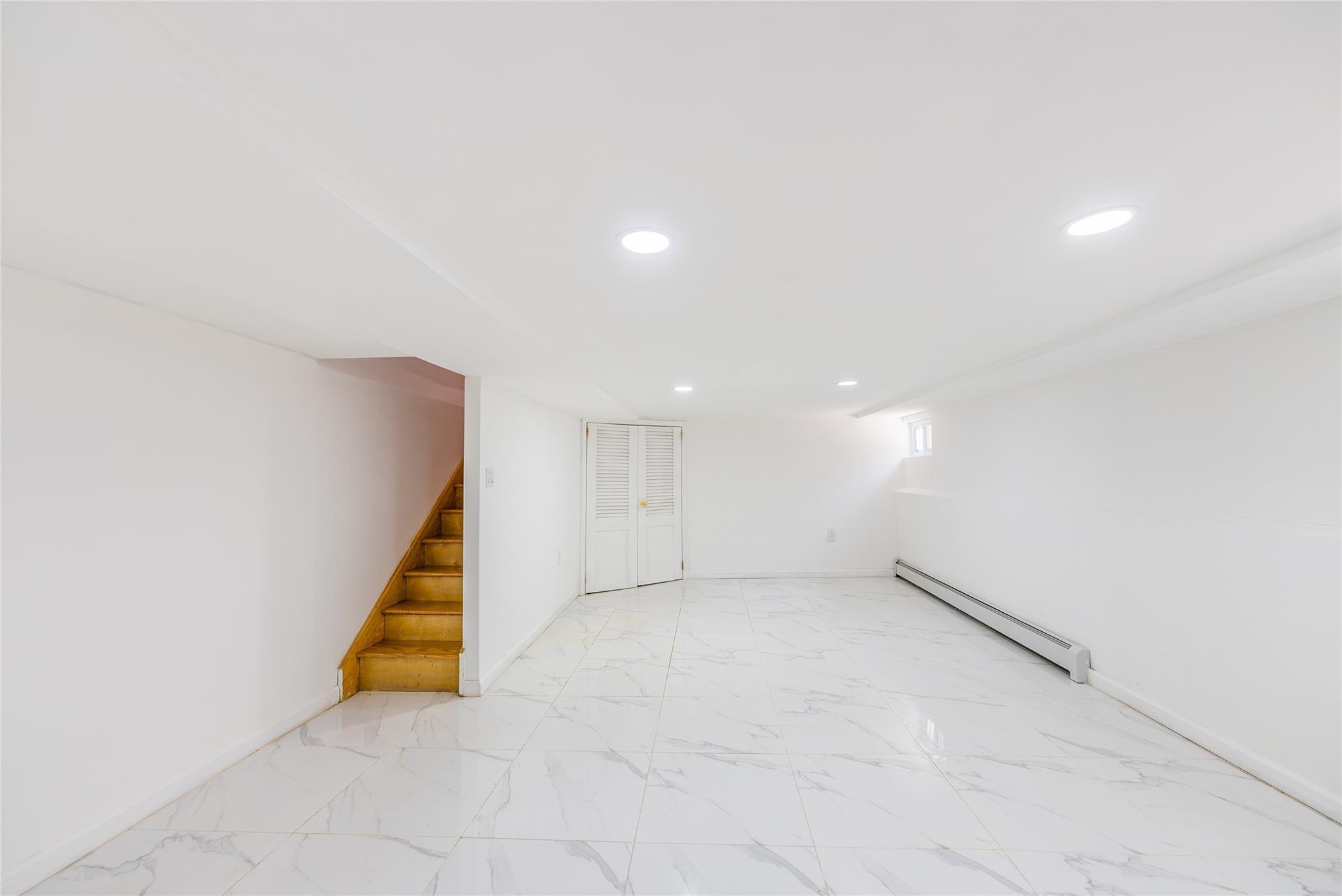 Single Family 247th St  Queens, NY 11363, MLS-862509-18