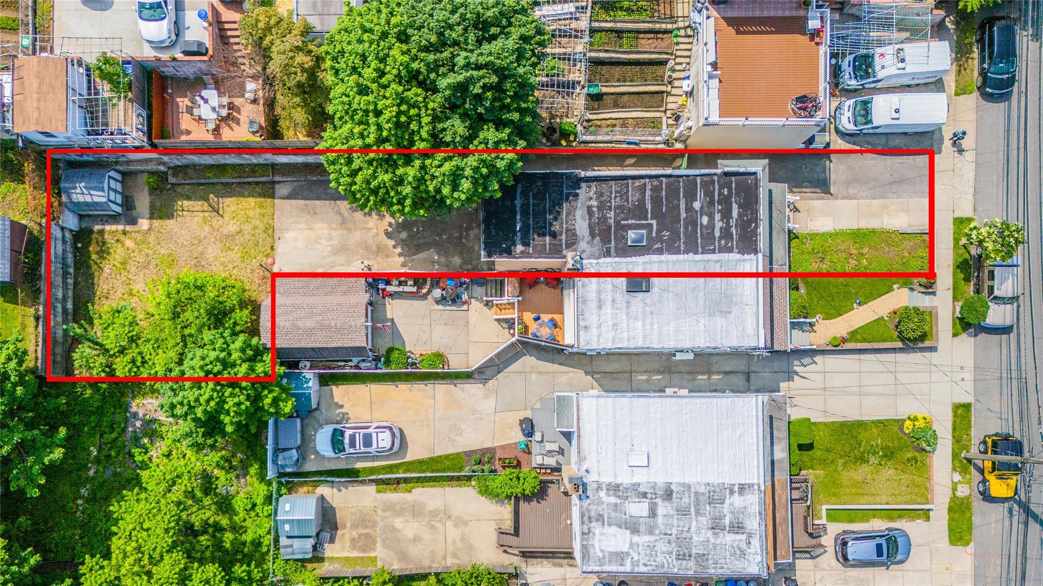 Single Family 247th St  Queens, NY 11363, MLS-862509-3