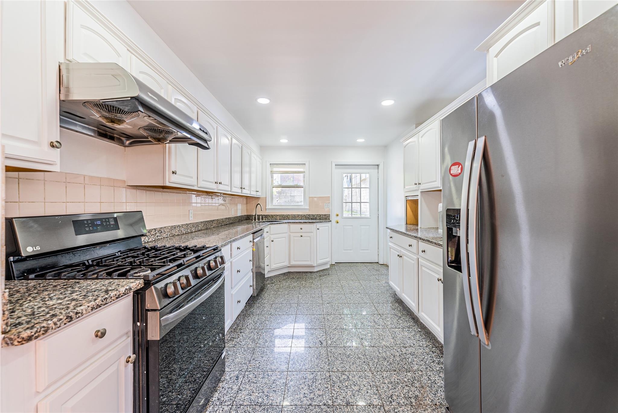 Single Family 247th St  Queens, NY 11363, MLS-862509-7
