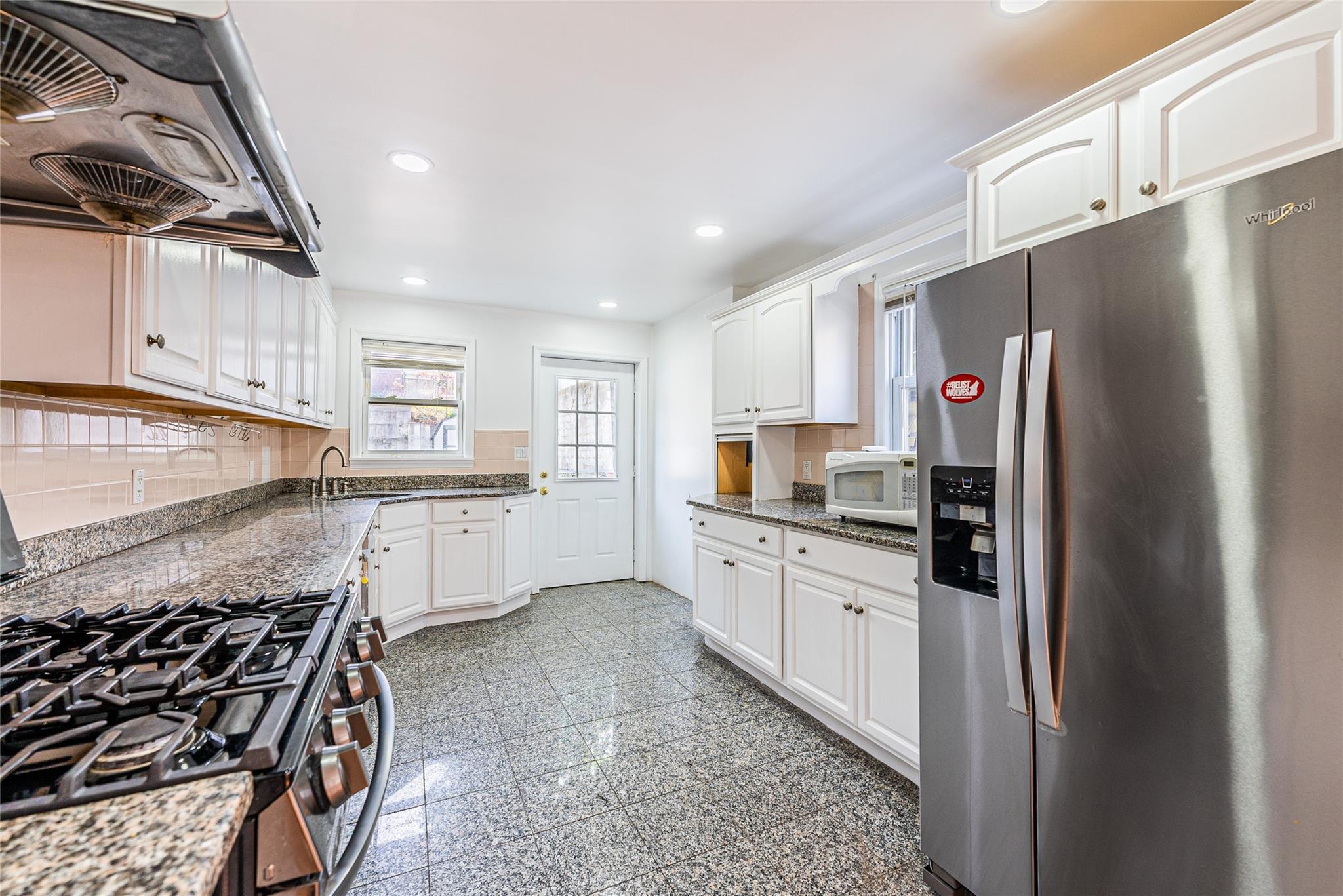 Single Family 247th St  Queens, NY 11363, MLS-862509-8