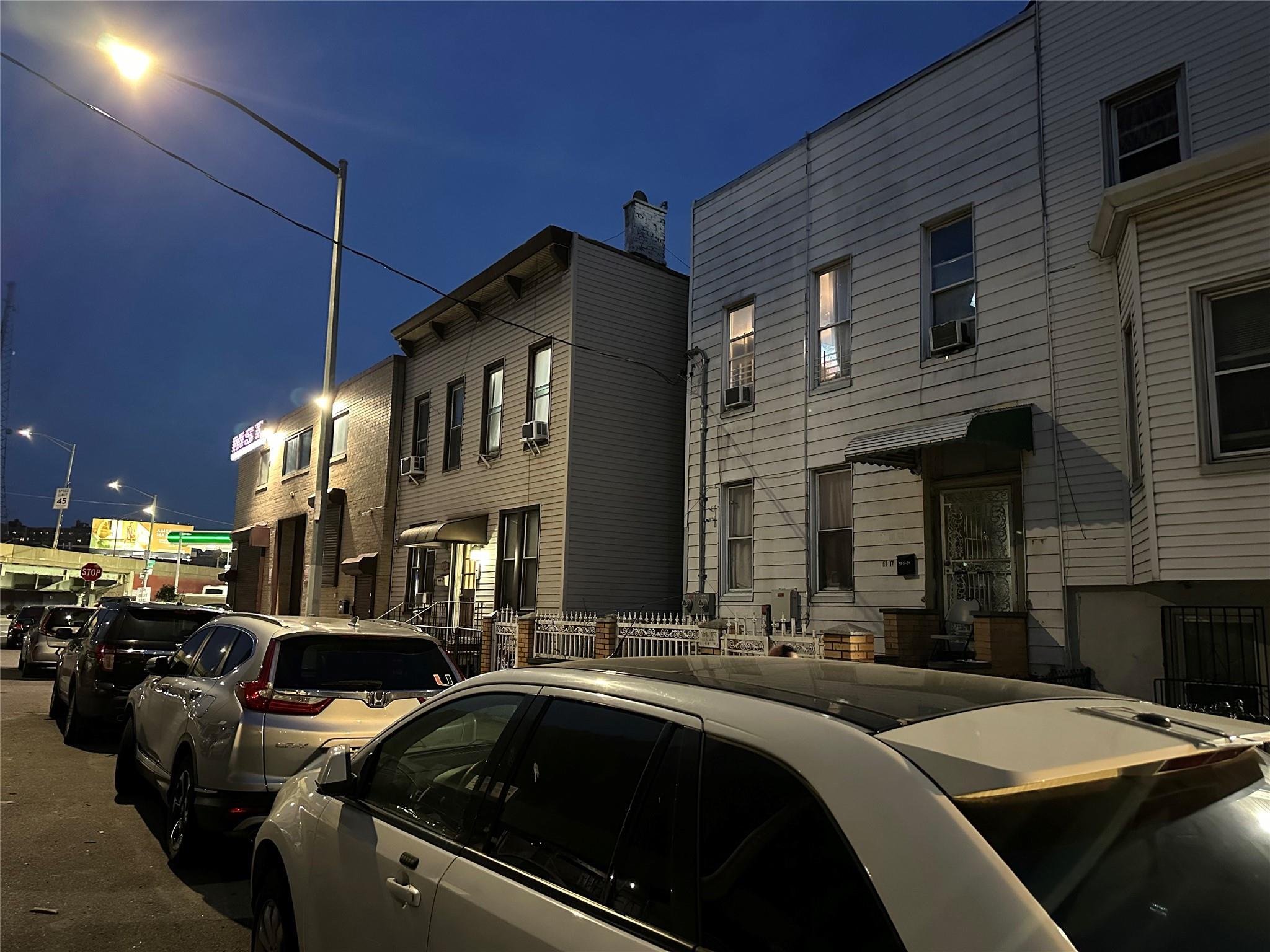 Single Family 34th Street  Queens, NY 11101, MLS-862528-3