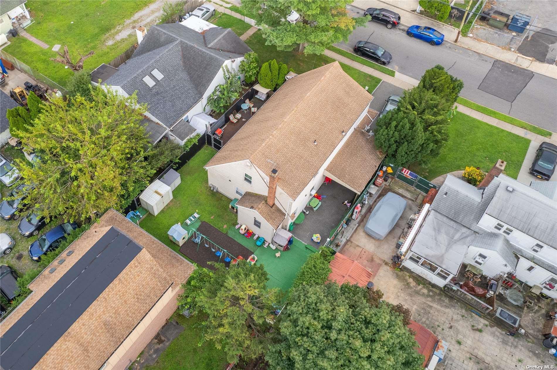 Single Family Myrtle  Nassau County, NY 11590, MLS-862538-21