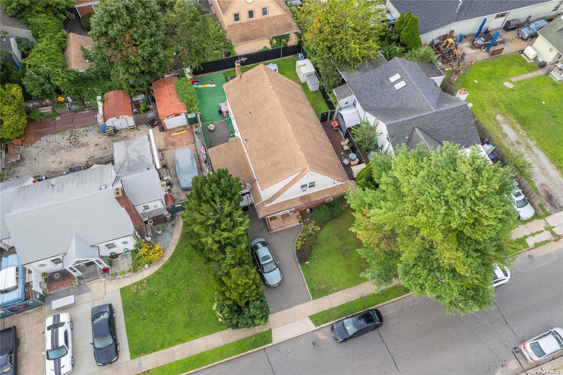 Single Family Myrtle  Nassau County, NY 11590, MLS-862538-22