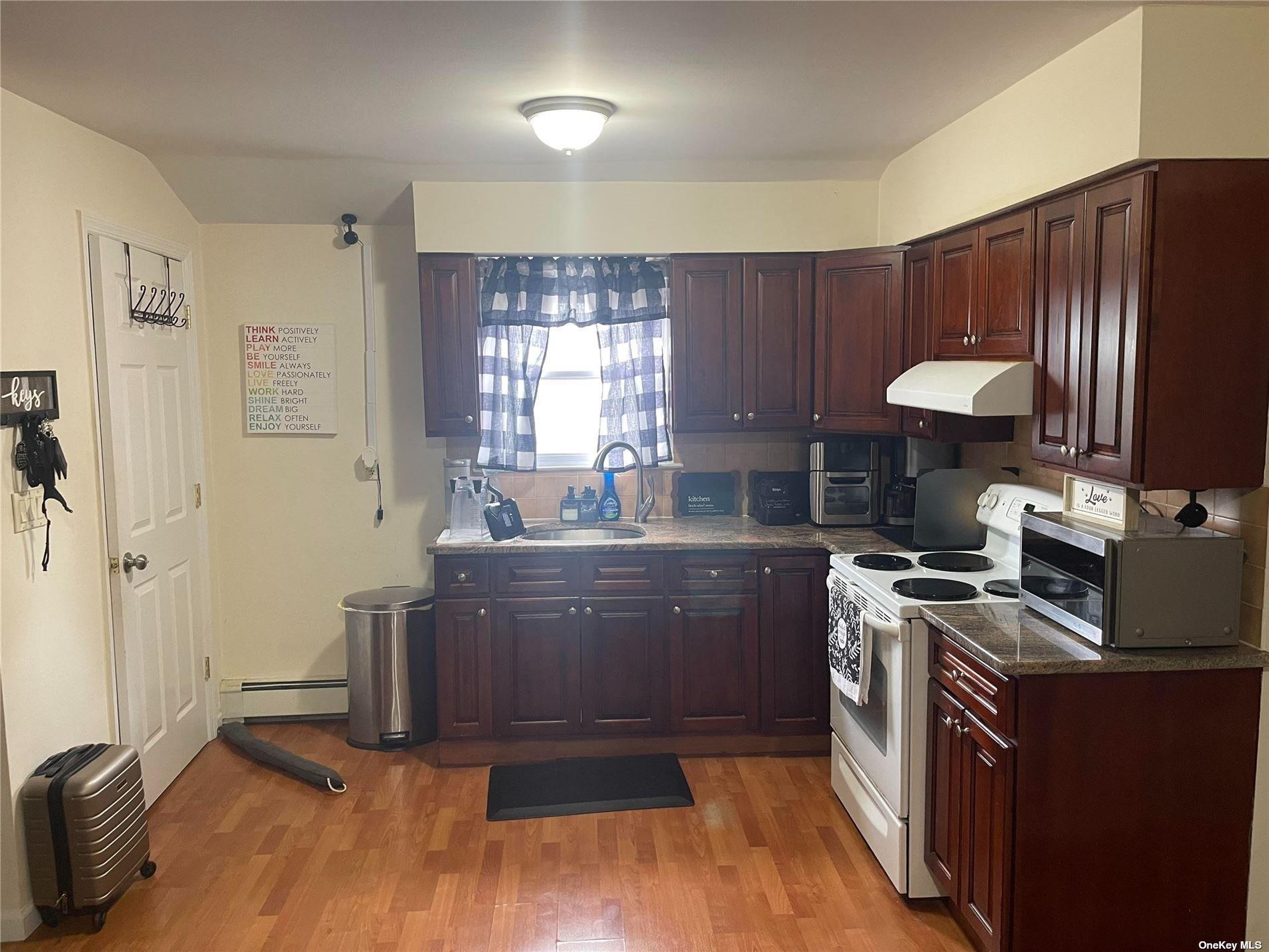 Single Family Myrtle  Nassau County, NY 11590, MLS-862538-27
