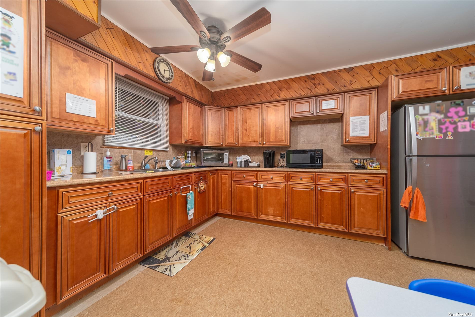 Single Family Myrtle  Nassau County, NY 11590, MLS-862538-5