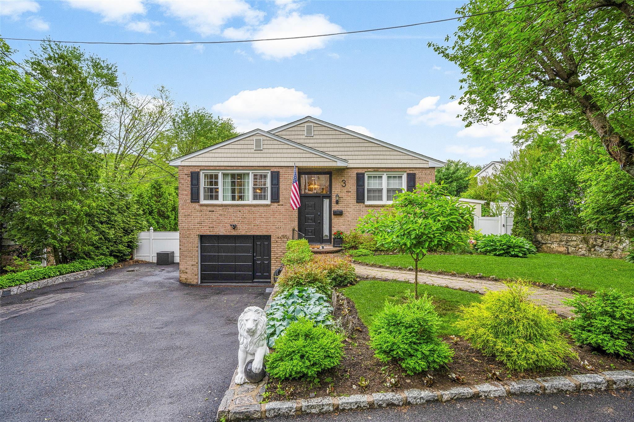 Single Family Cross  Westchester County, NY 10502, MLS-862543-5