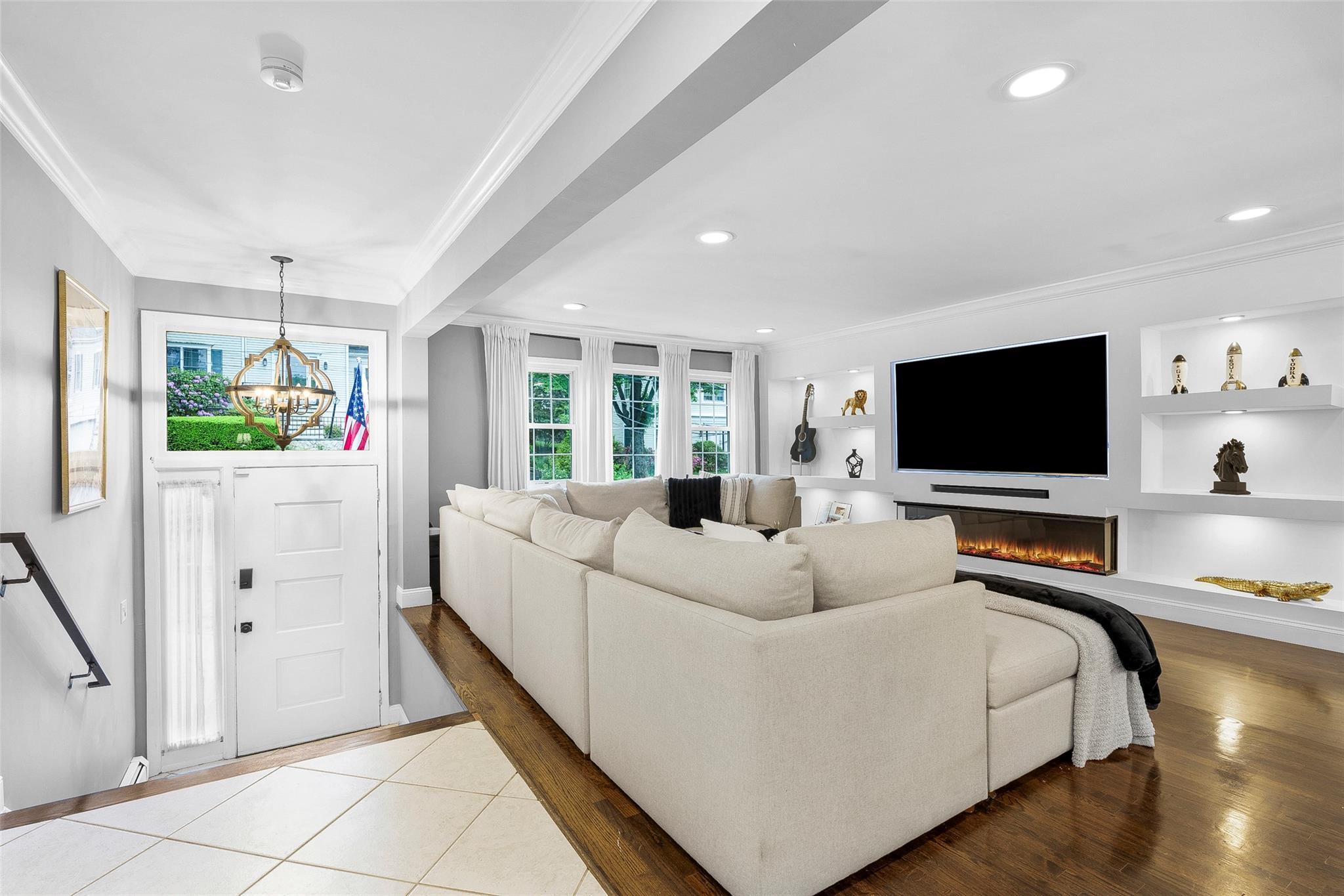 Single Family Cross  Westchester County, NY 10502, MLS-862543-8