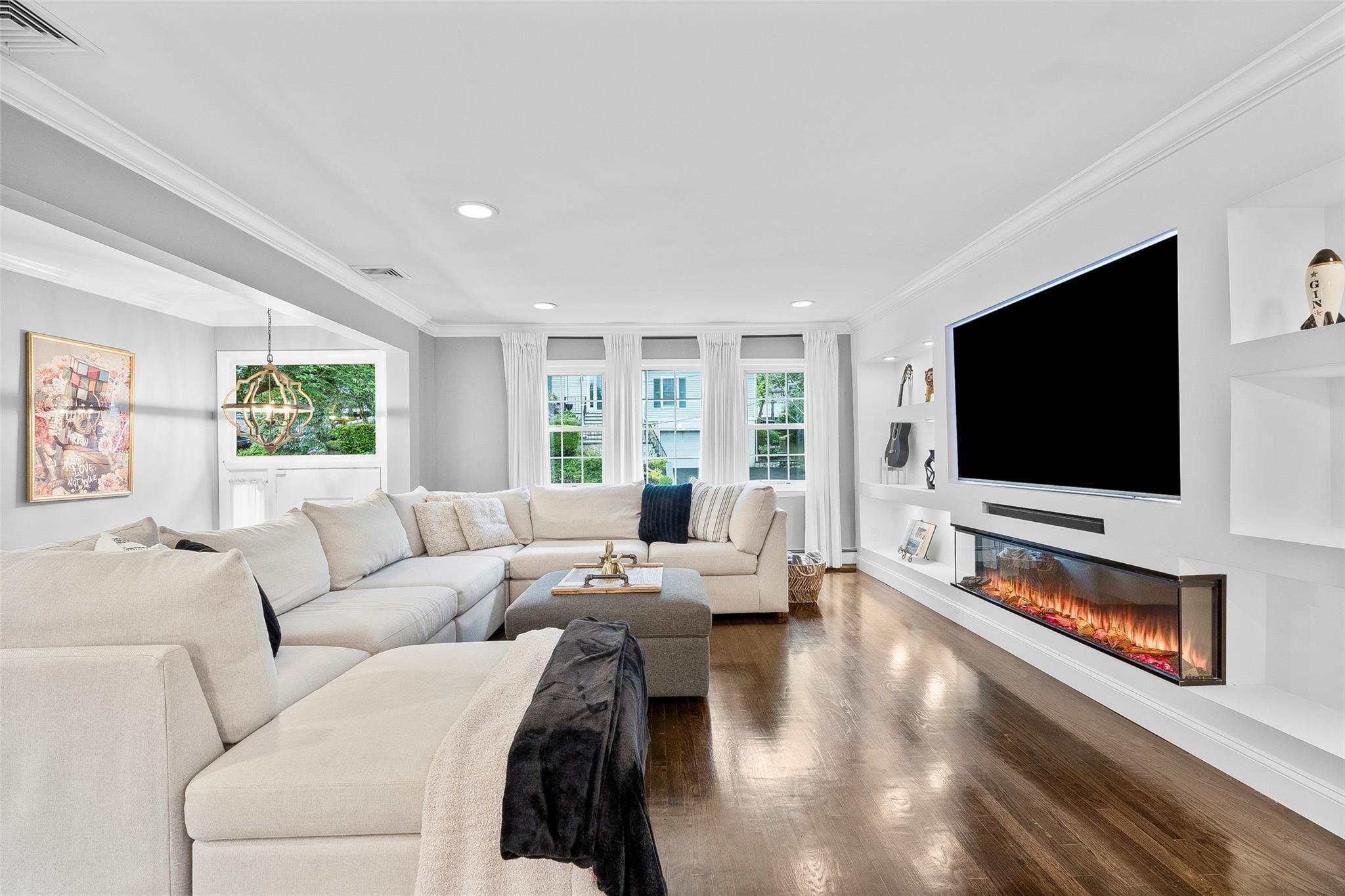 Single Family Cross  Westchester County, NY 10502, MLS-862543-9