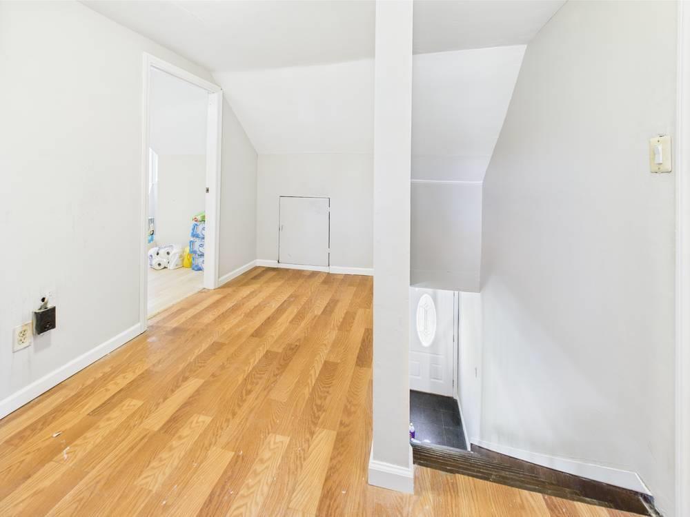 Single Family State  Suffolk County, NY 11798, MLS-862547-12