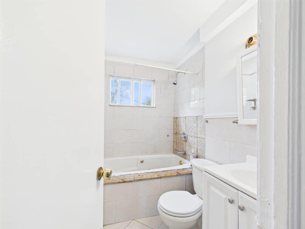 Single Family State  Suffolk County, NY 11798, MLS-862547-14