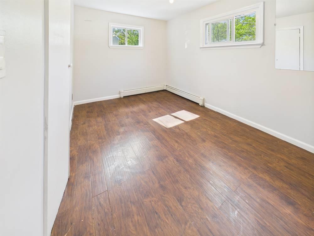 Single Family State  Suffolk County, NY 11798, MLS-862547-9