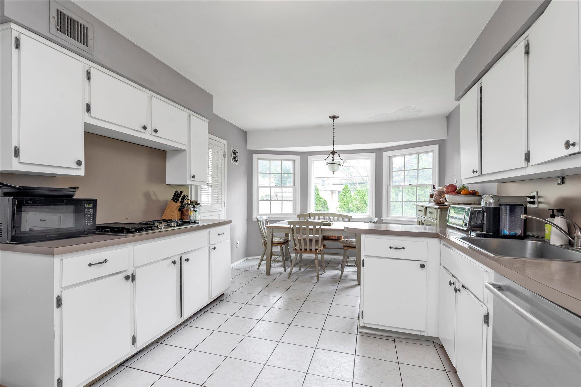 Single Family Nottingham  Nassau County, NY 11040, MLS-862554-8