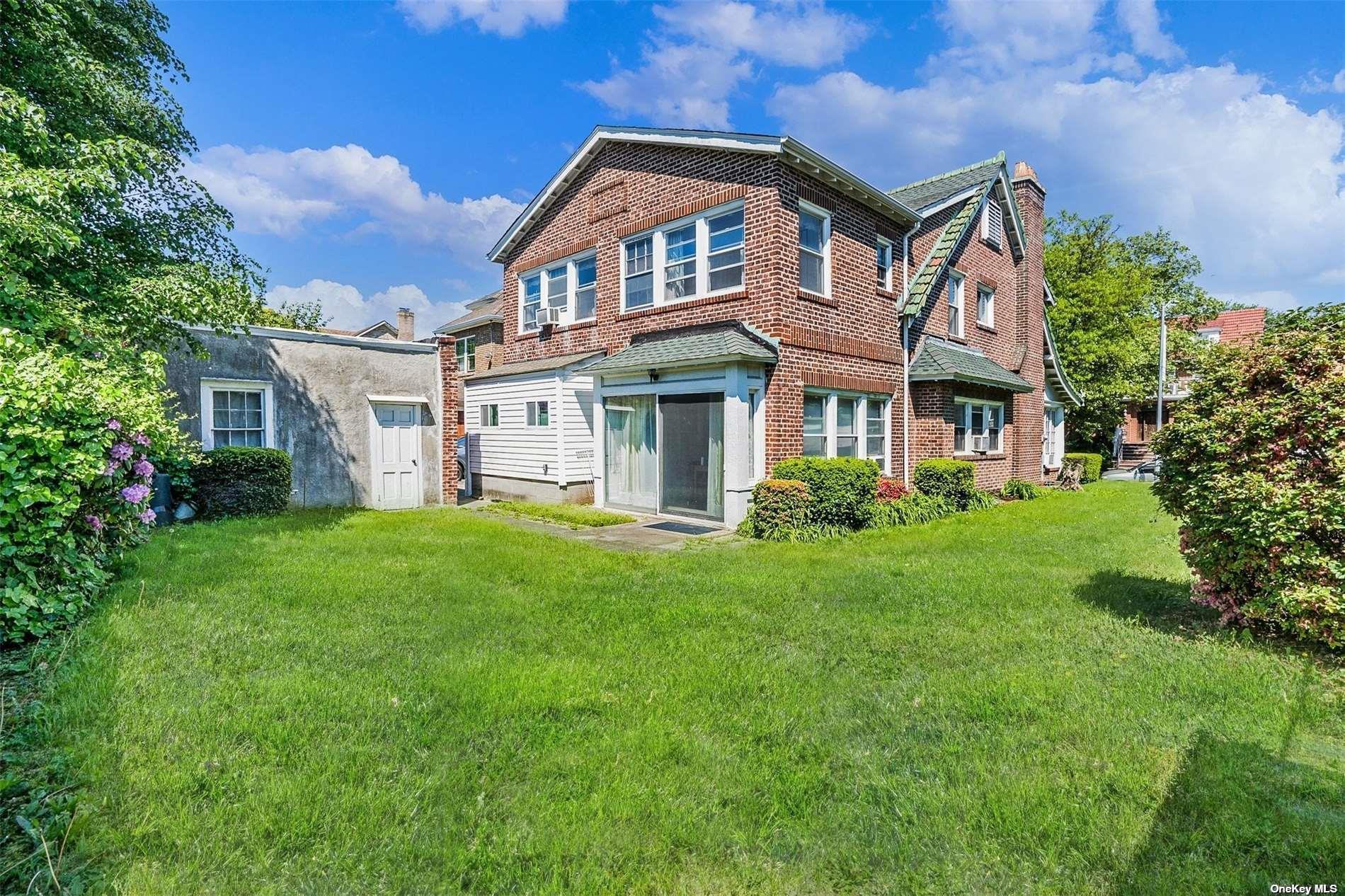 Single Family 69  Queens, NY 11375, MLS-862563-12