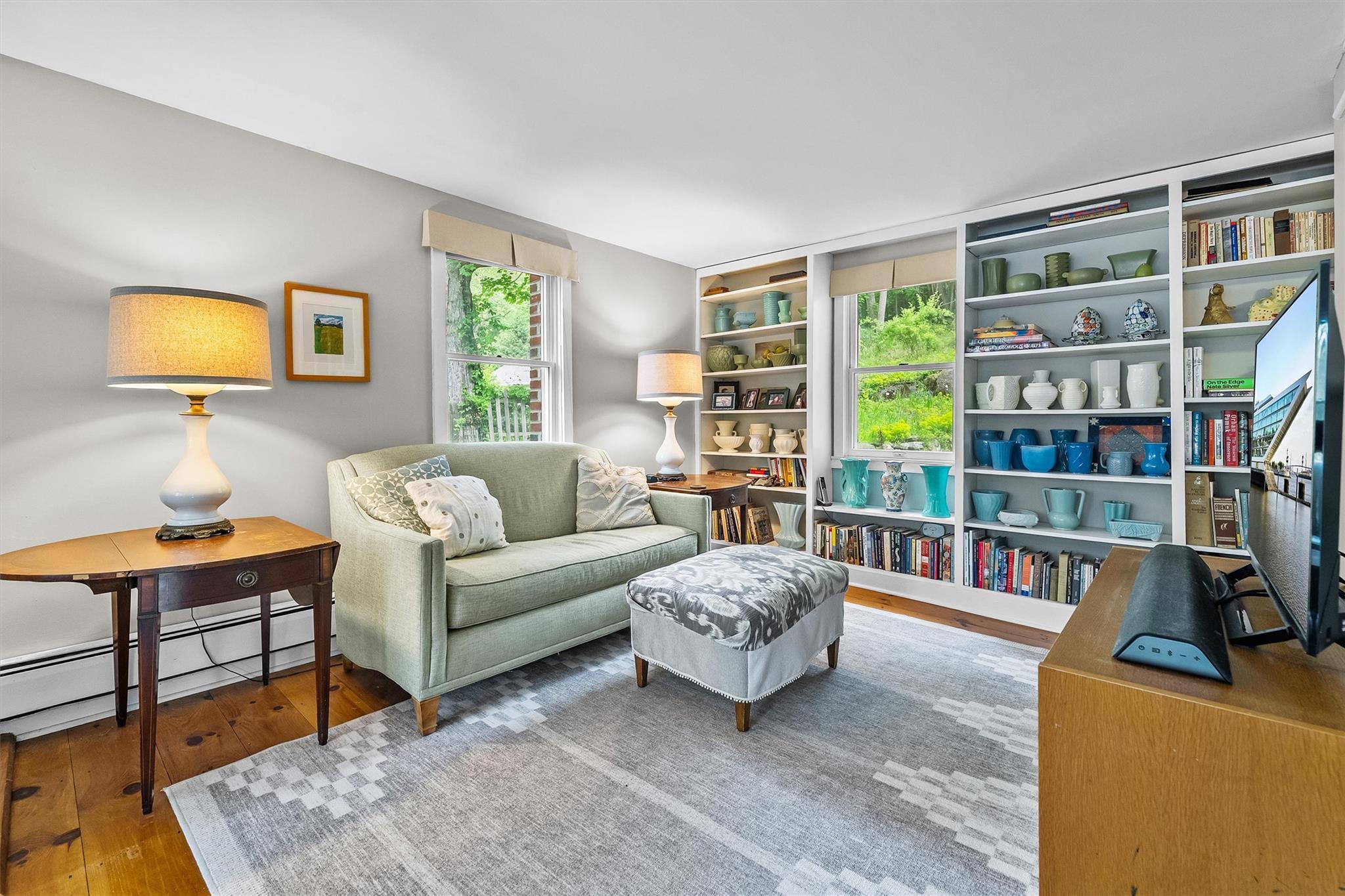 Single Family King  Westchester County, NY 10520, MLS-862566-10