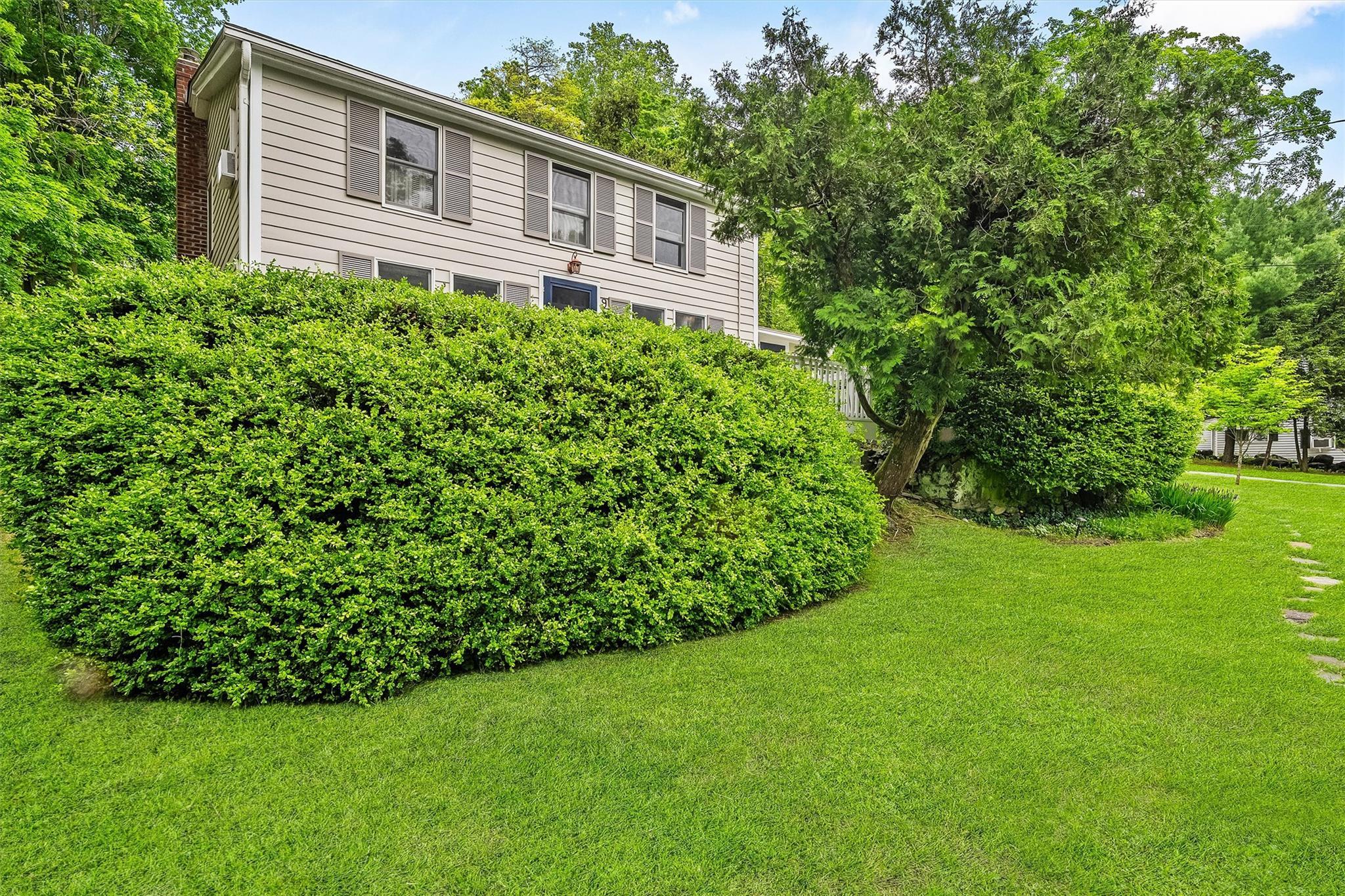 Single Family King  Westchester County, NY 10520, MLS-862566-3