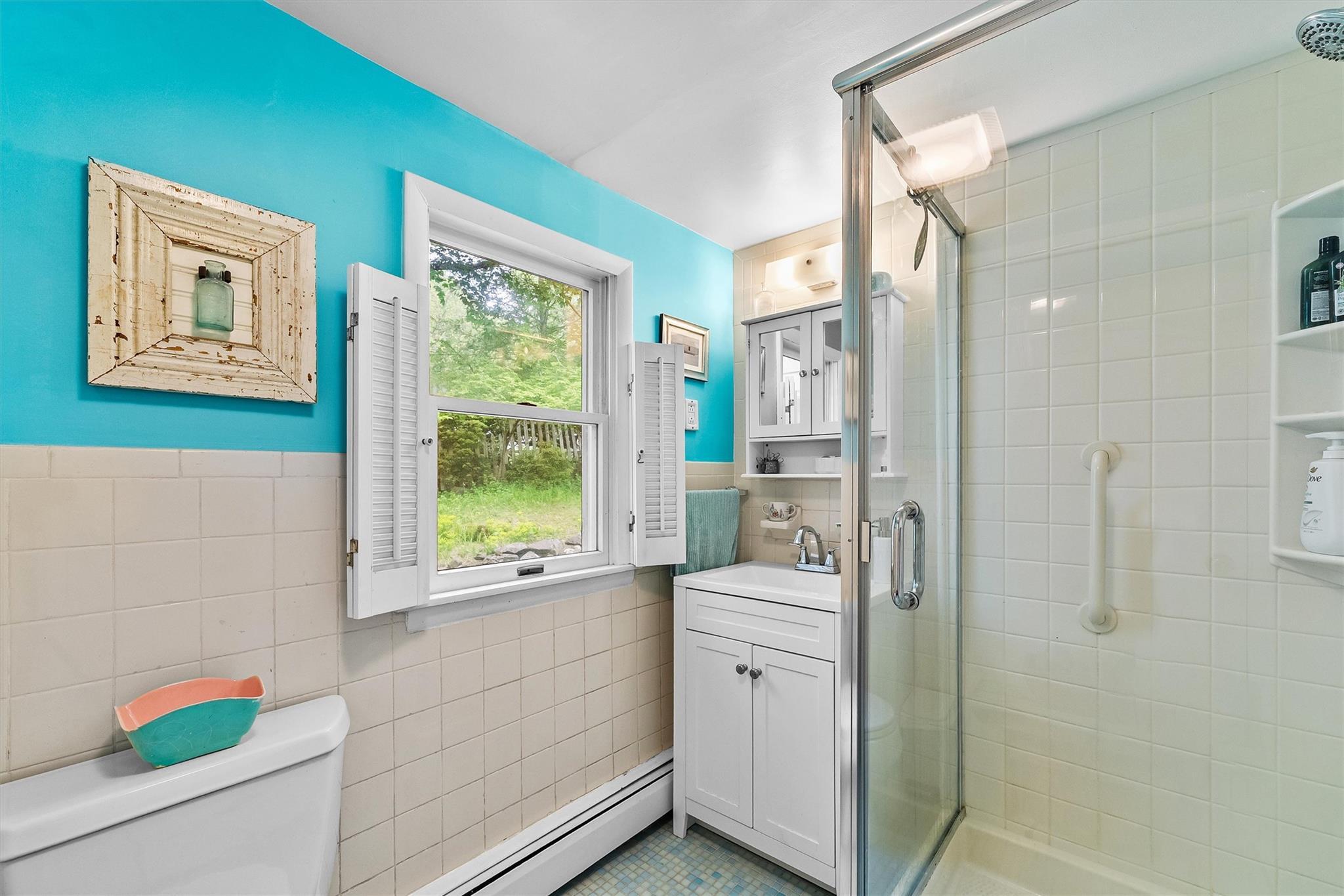 Single Family King  Westchester County, NY 10520, MLS-862566-35