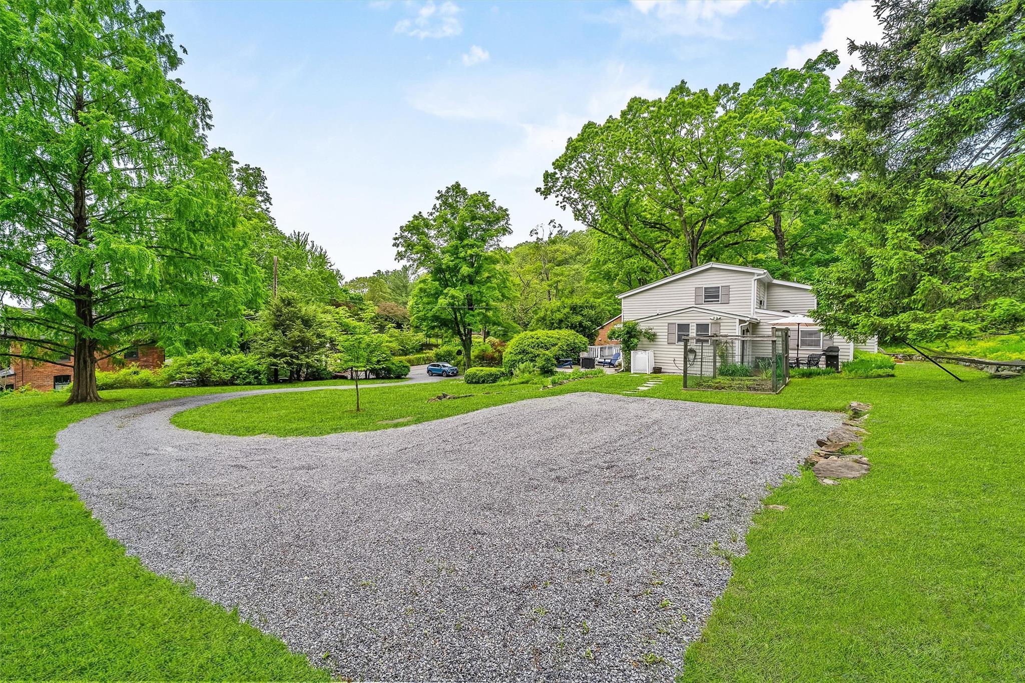 Single Family King  Westchester County, NY 10520, MLS-862566-42