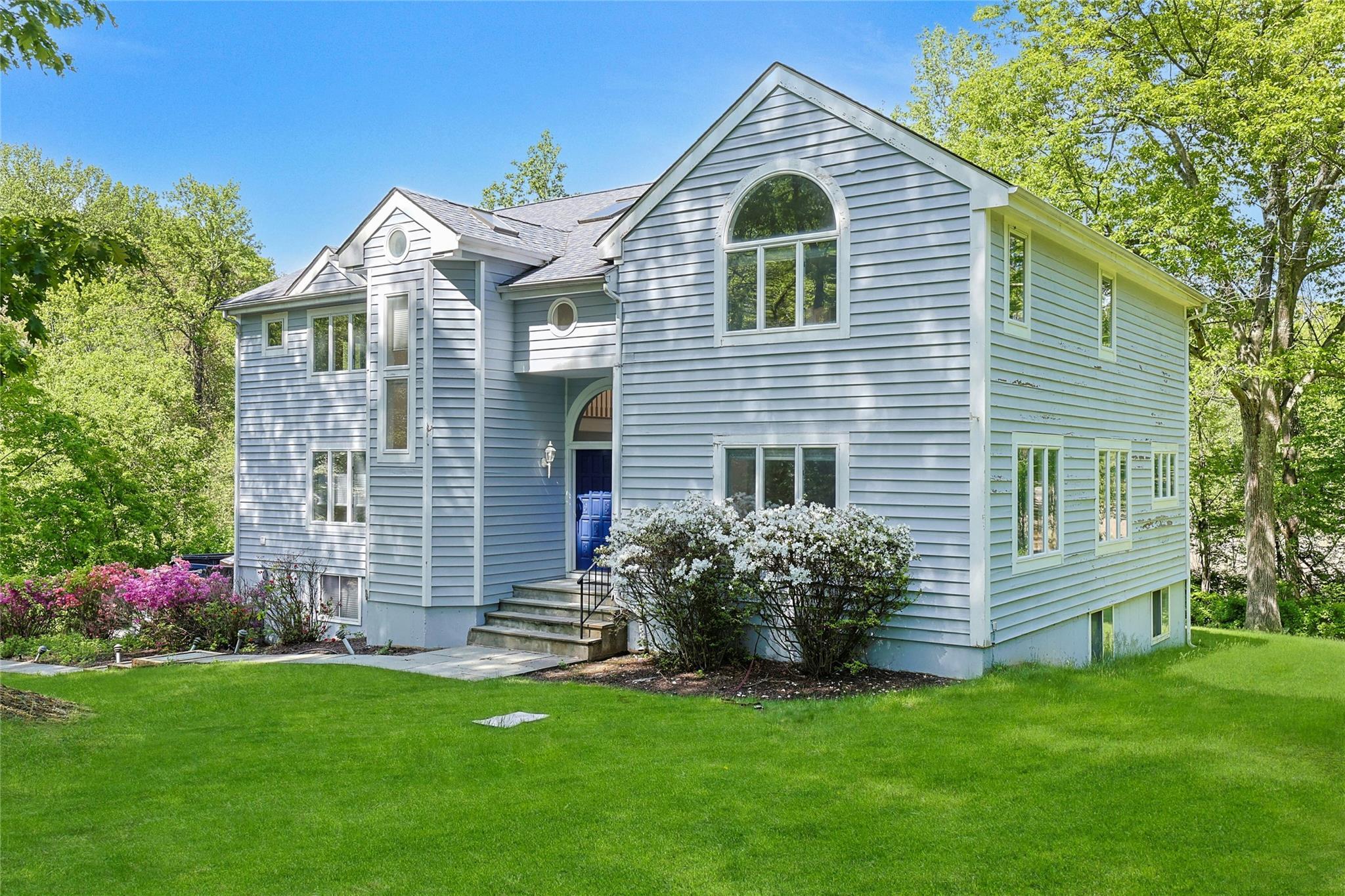 Single Family Cross  Westchester County, NY 10567, MLS-862575-2