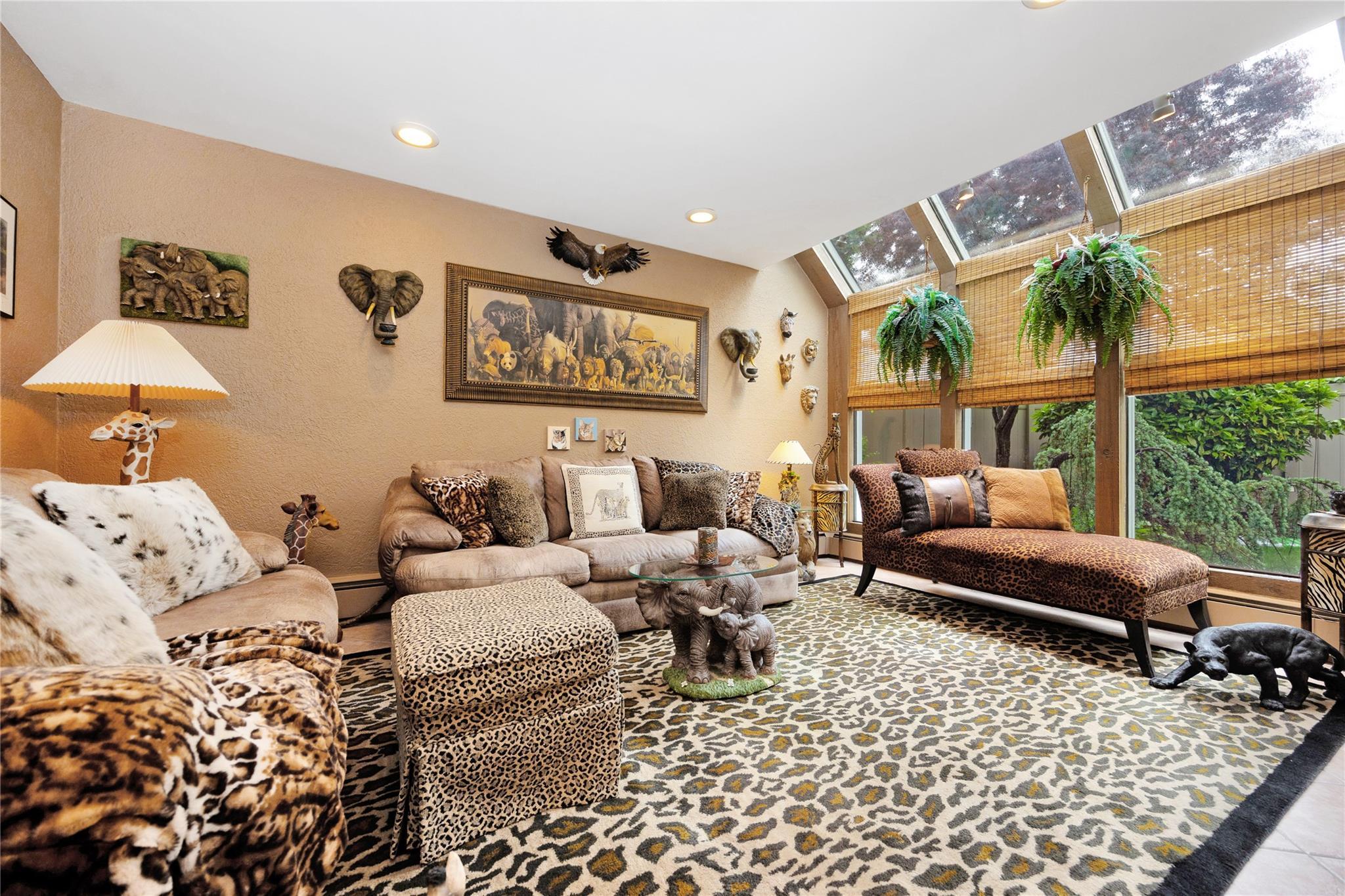 Single Family Oak Brook  Nassau County, NY 11566, MLS-862576-10